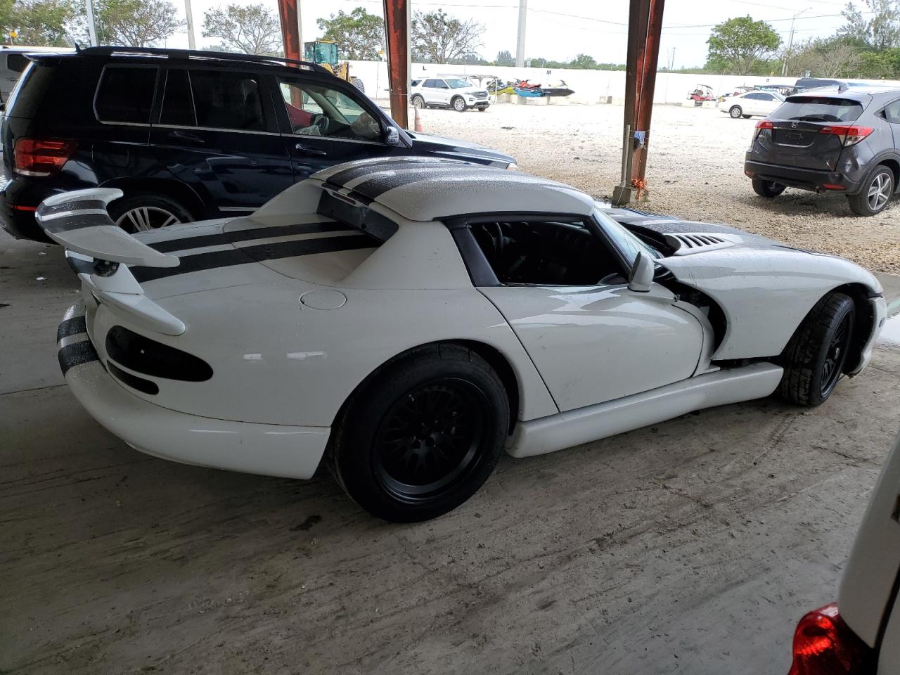 Photo 2 VIN: 1B3BR65EXTV100119 - DODGE VIPER 