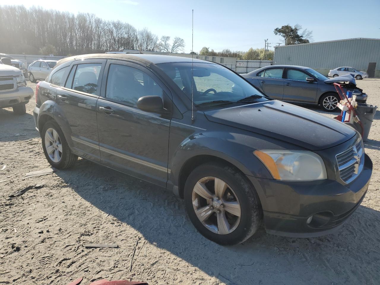 Photo 3 VIN: 1B3CB3HA4BD110648 - DODGE CALIBER 