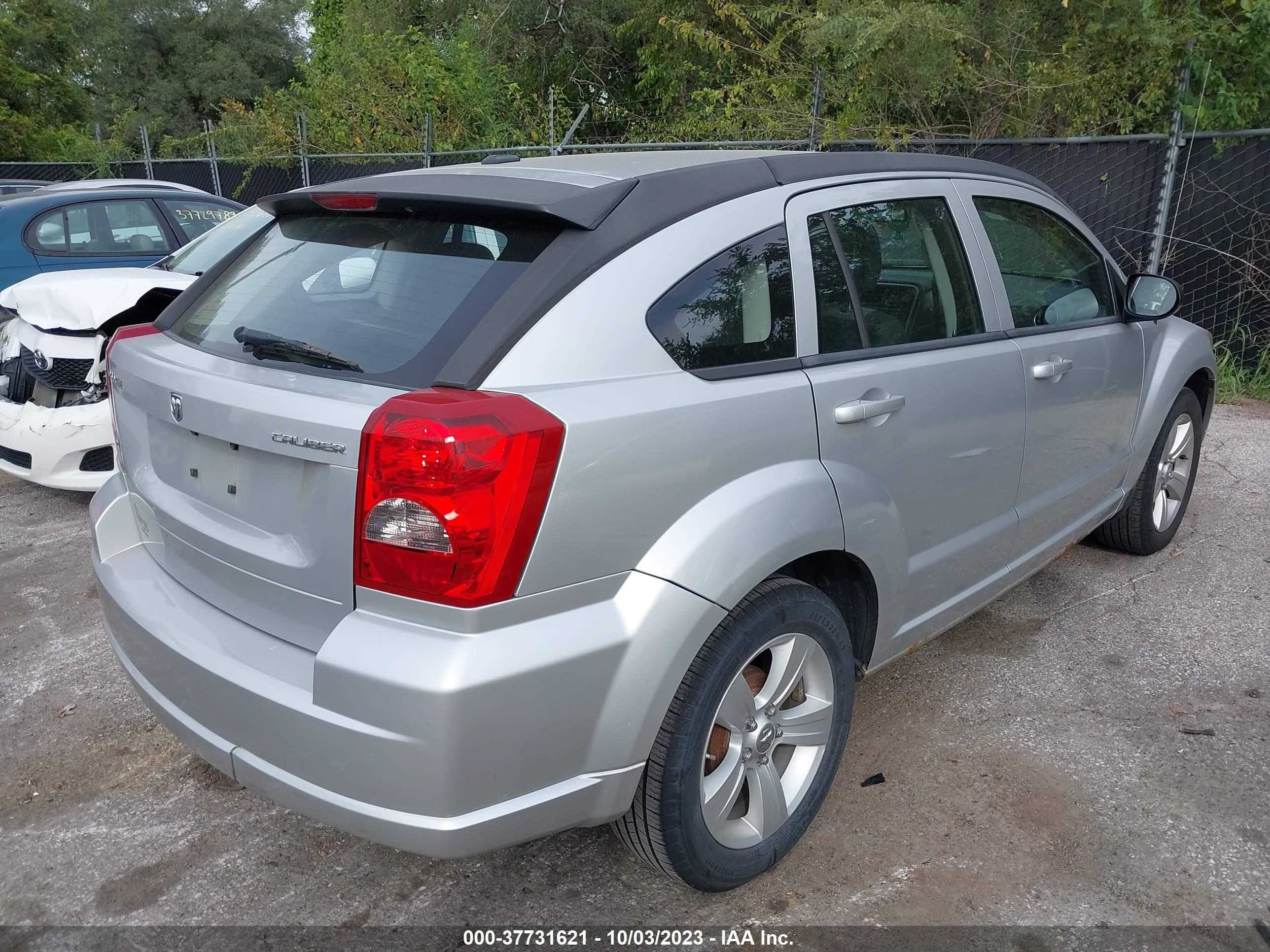 Photo 3 VIN: 1B3CB3HA5BD268965 - DODGE CALIBER 