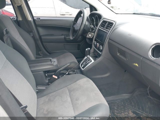 Photo 4 VIN: 1B3CB3HA8BD106330 - DODGE CALIBER 