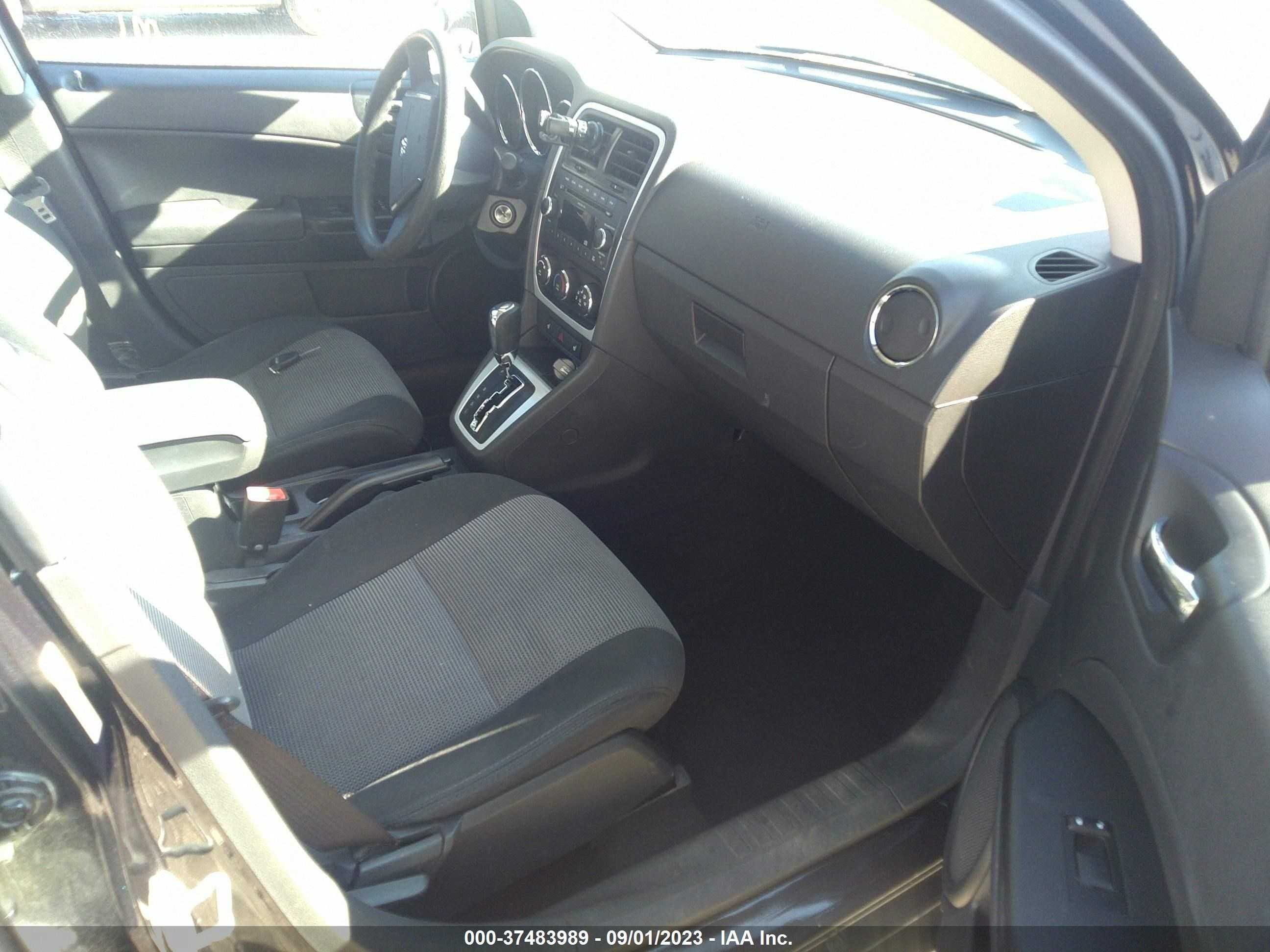 Photo 4 VIN: 1B3CB4HA1AD606110 - DODGE CALIBER 