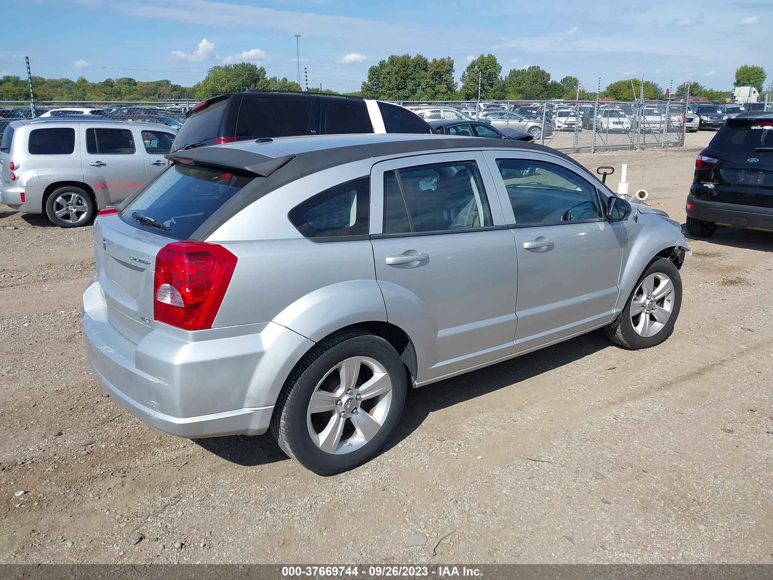 Photo 3 VIN: 1B3CB4HA3AD542720 - DODGE CALIBER 