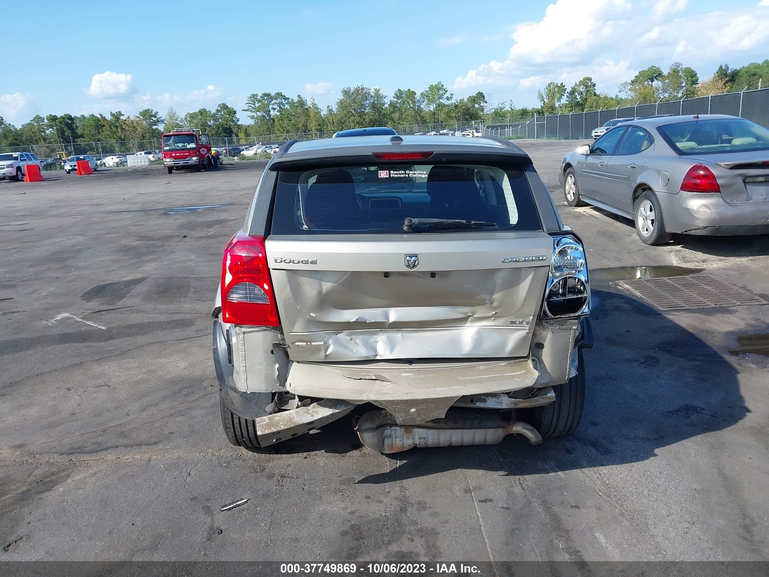 Photo 16 VIN: 1B3CB4HA7AD535284 - DODGE CALIBER 