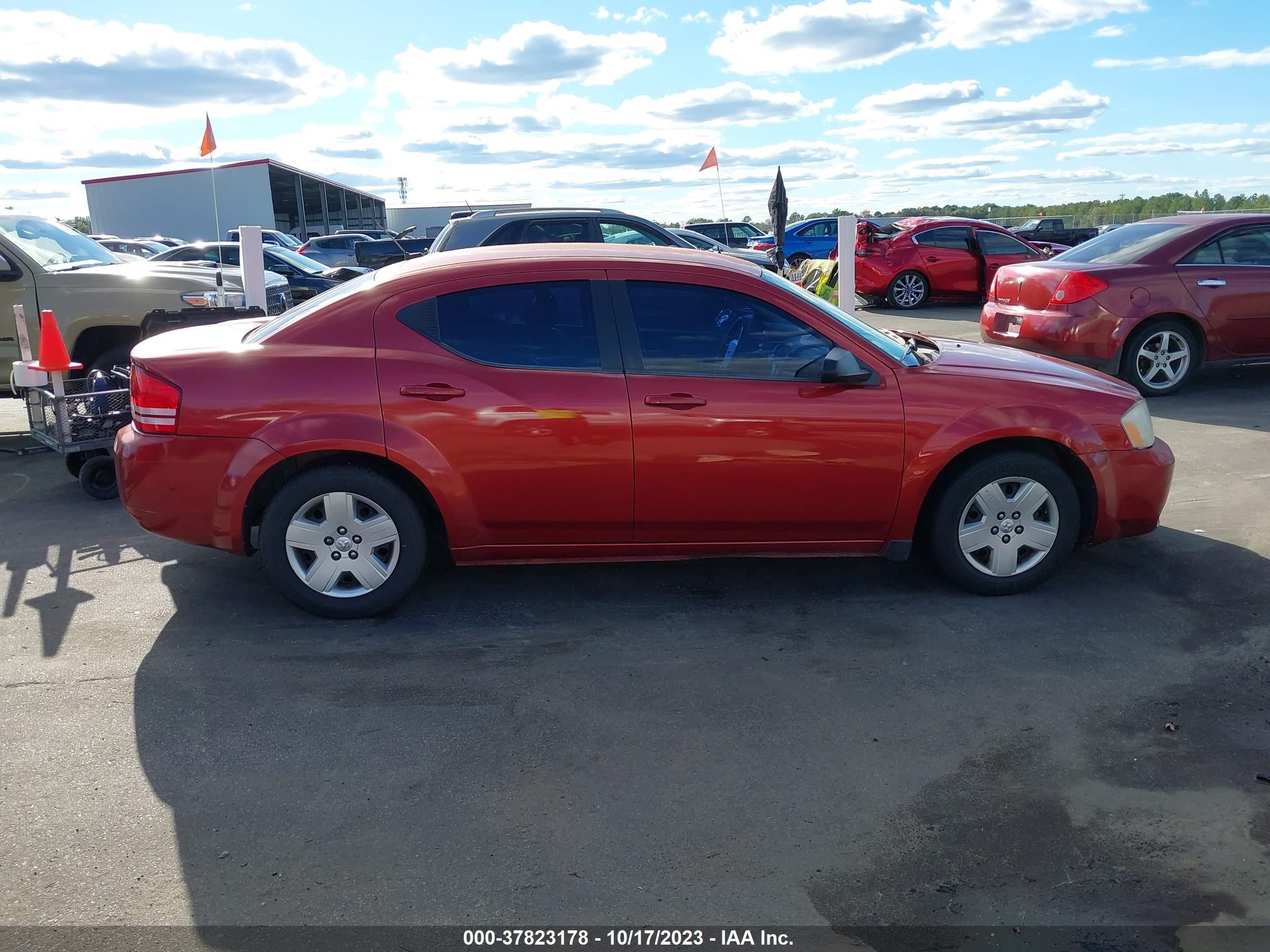 Photo 12 VIN: 1B3CC4FB4AN225306 - DODGE AVENGER 