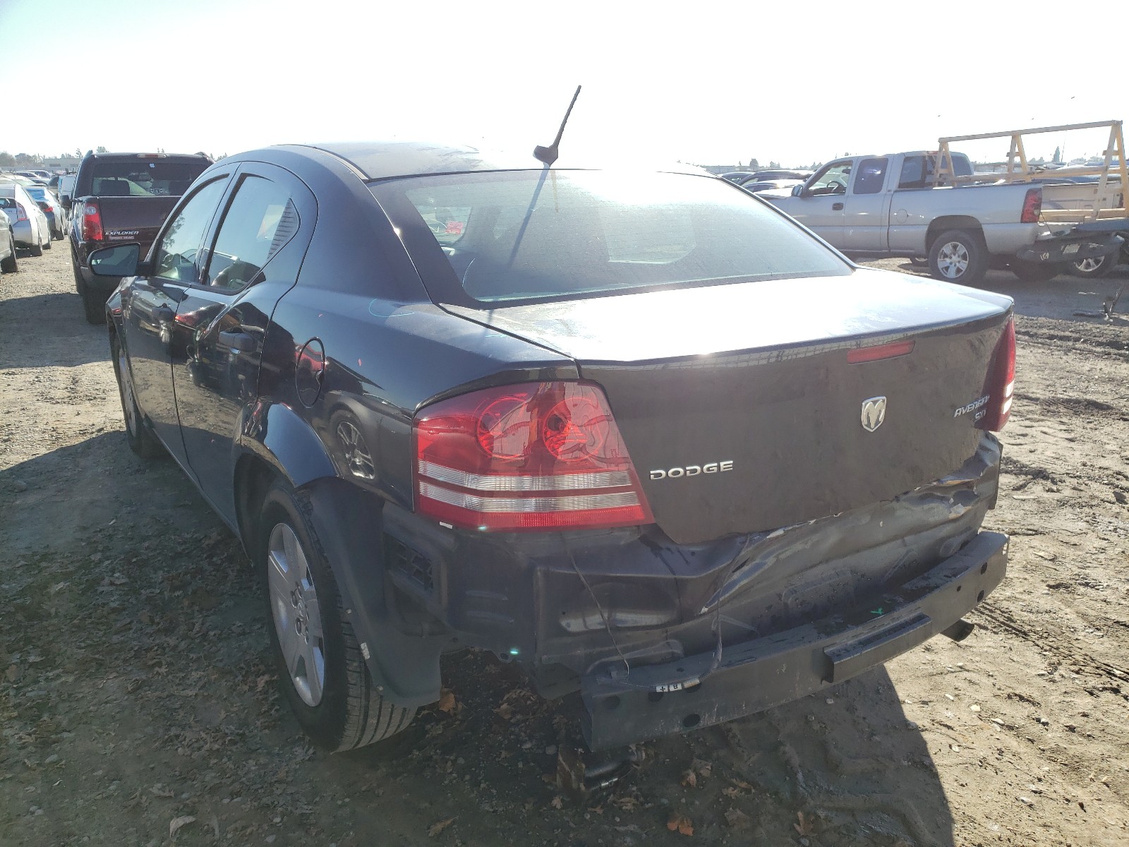 Photo 2 VIN: 1B3CC4FB5AN107412 - DODGE AVENGER SX 