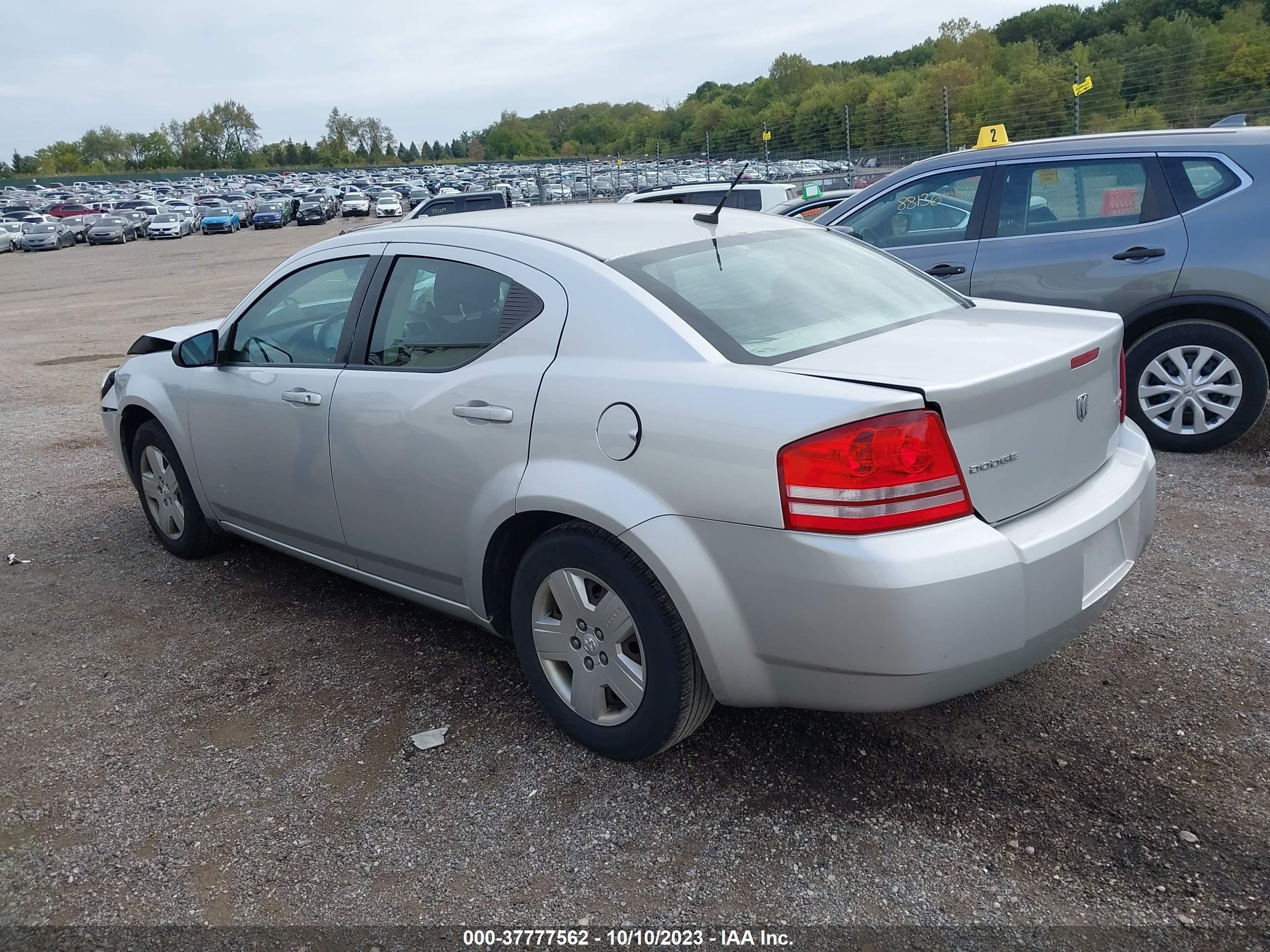 Photo 2 VIN: 1B3CC4FB5AN209339 - DODGE AVENGER 