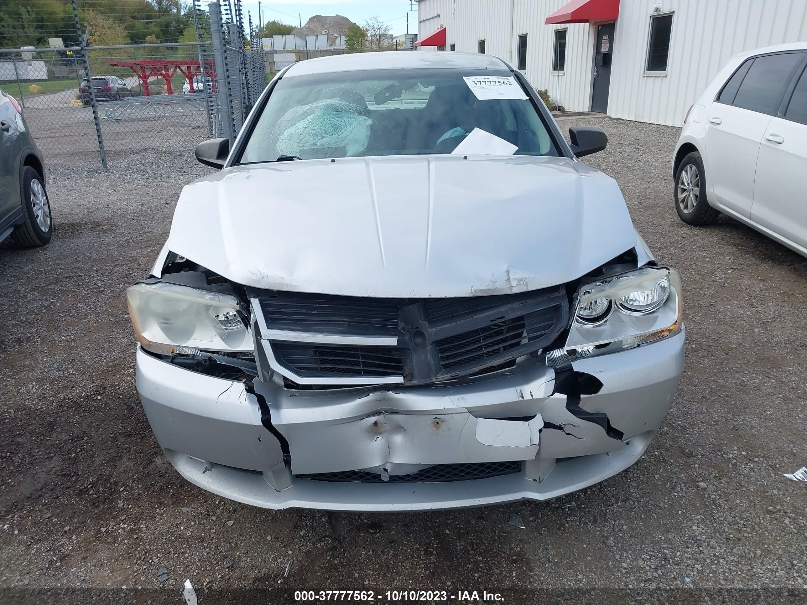 Photo 5 VIN: 1B3CC4FB5AN209339 - DODGE AVENGER 