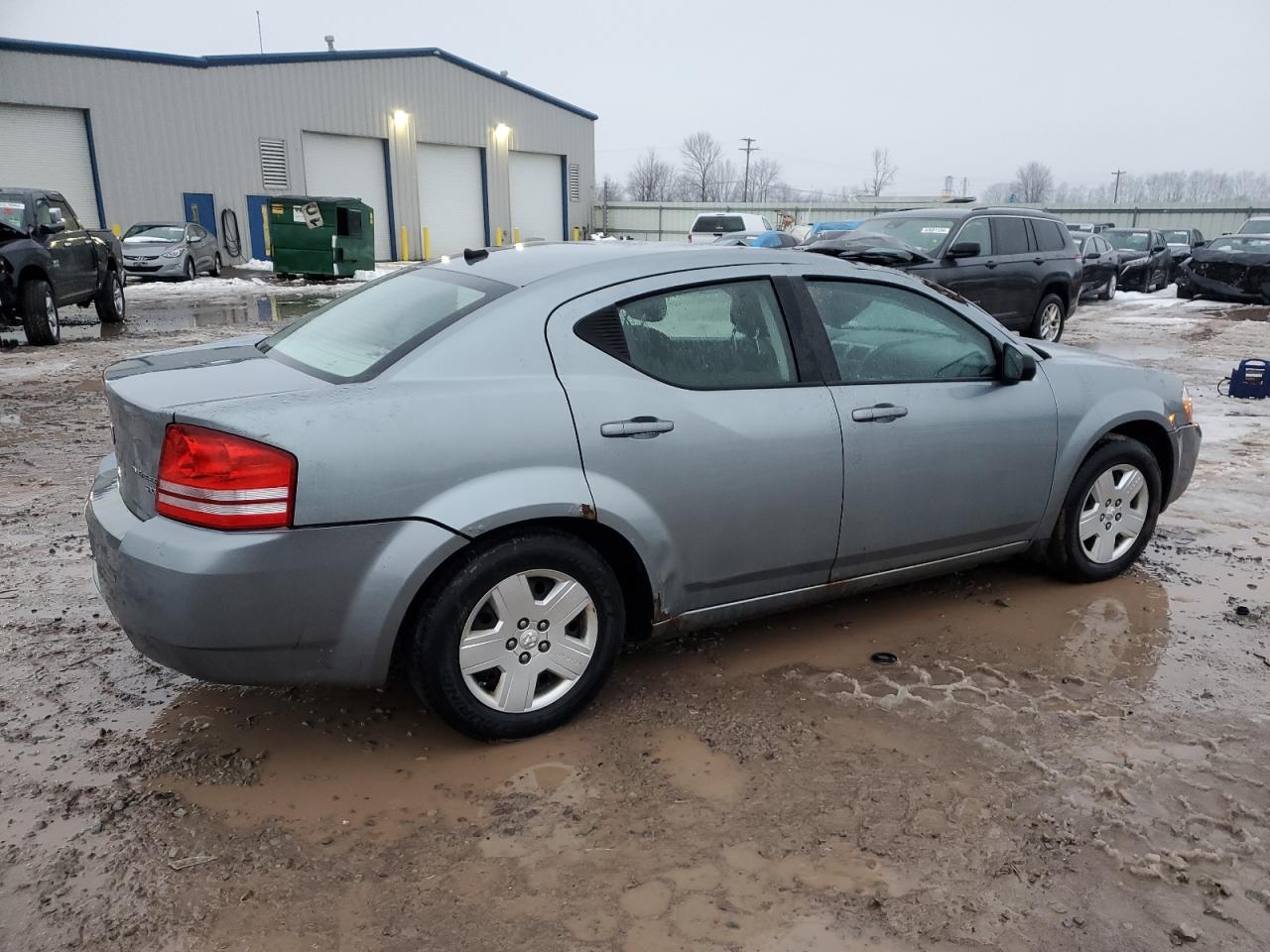 Photo 2 VIN: 1B3CC4FB6AN111906 - DODGE AVENGER 