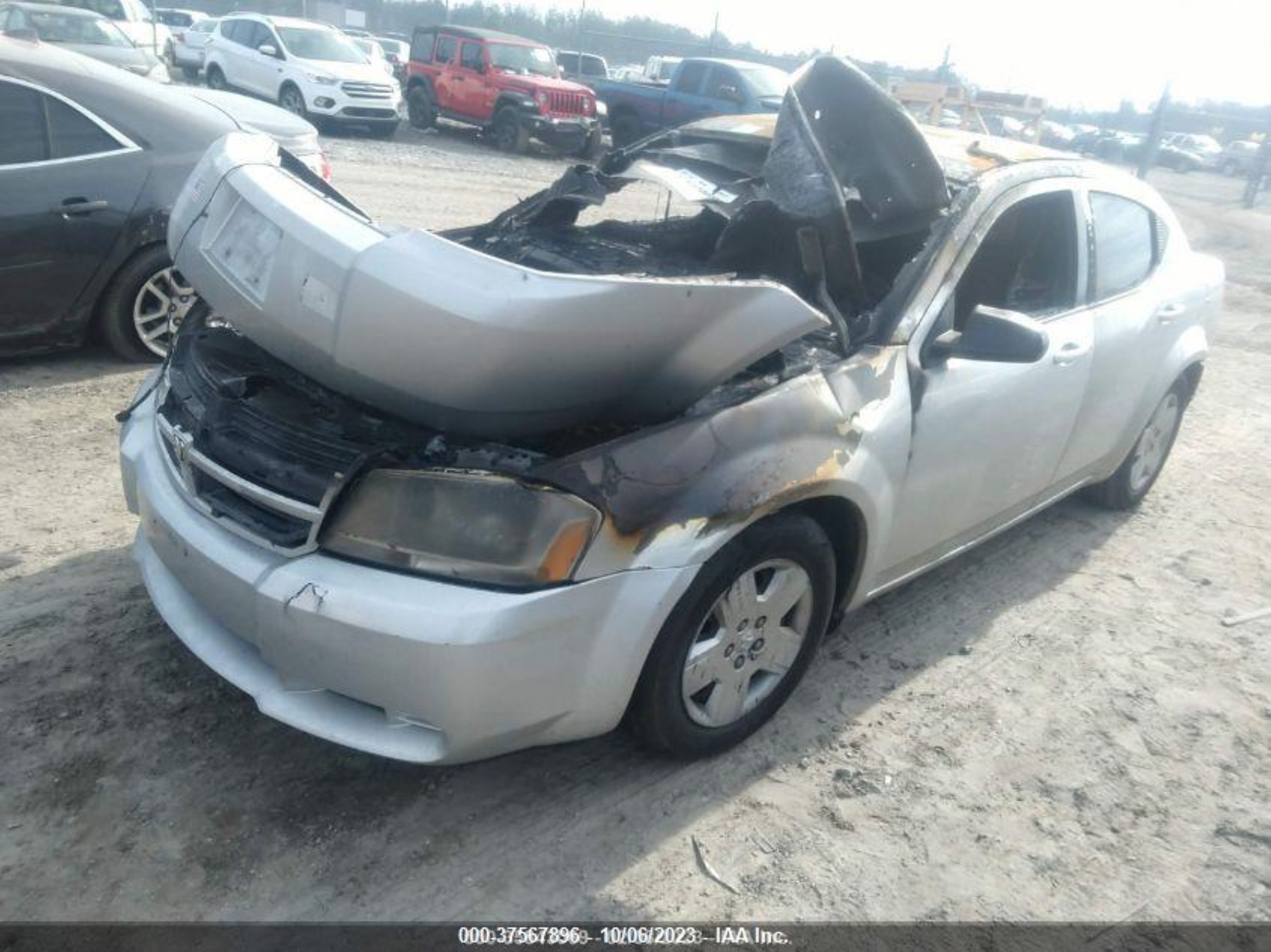 Photo 1 VIN: 1B3CC4FB6AN136725 - DODGE AVENGER 