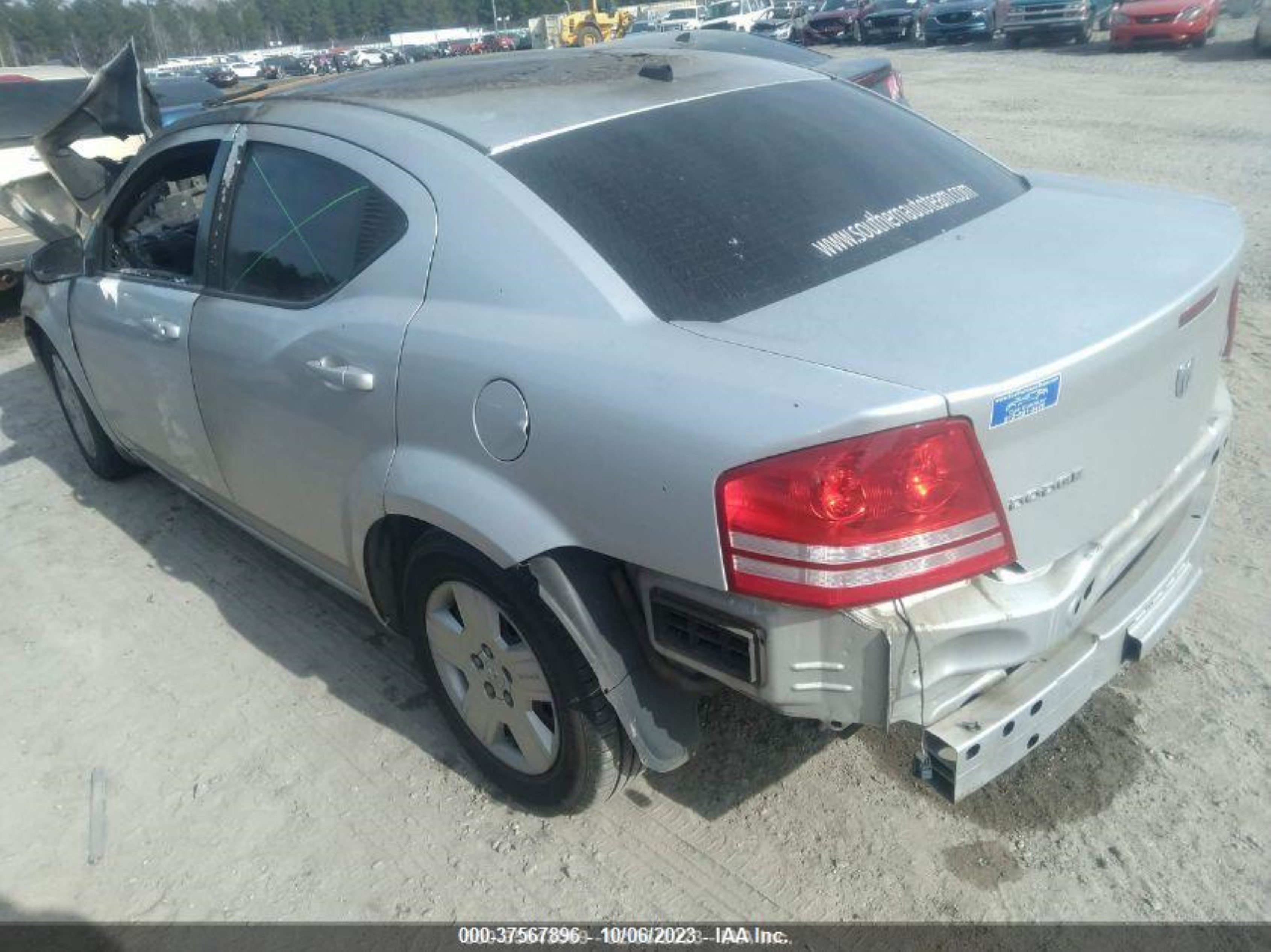 Photo 2 VIN: 1B3CC4FB6AN136725 - DODGE AVENGER 