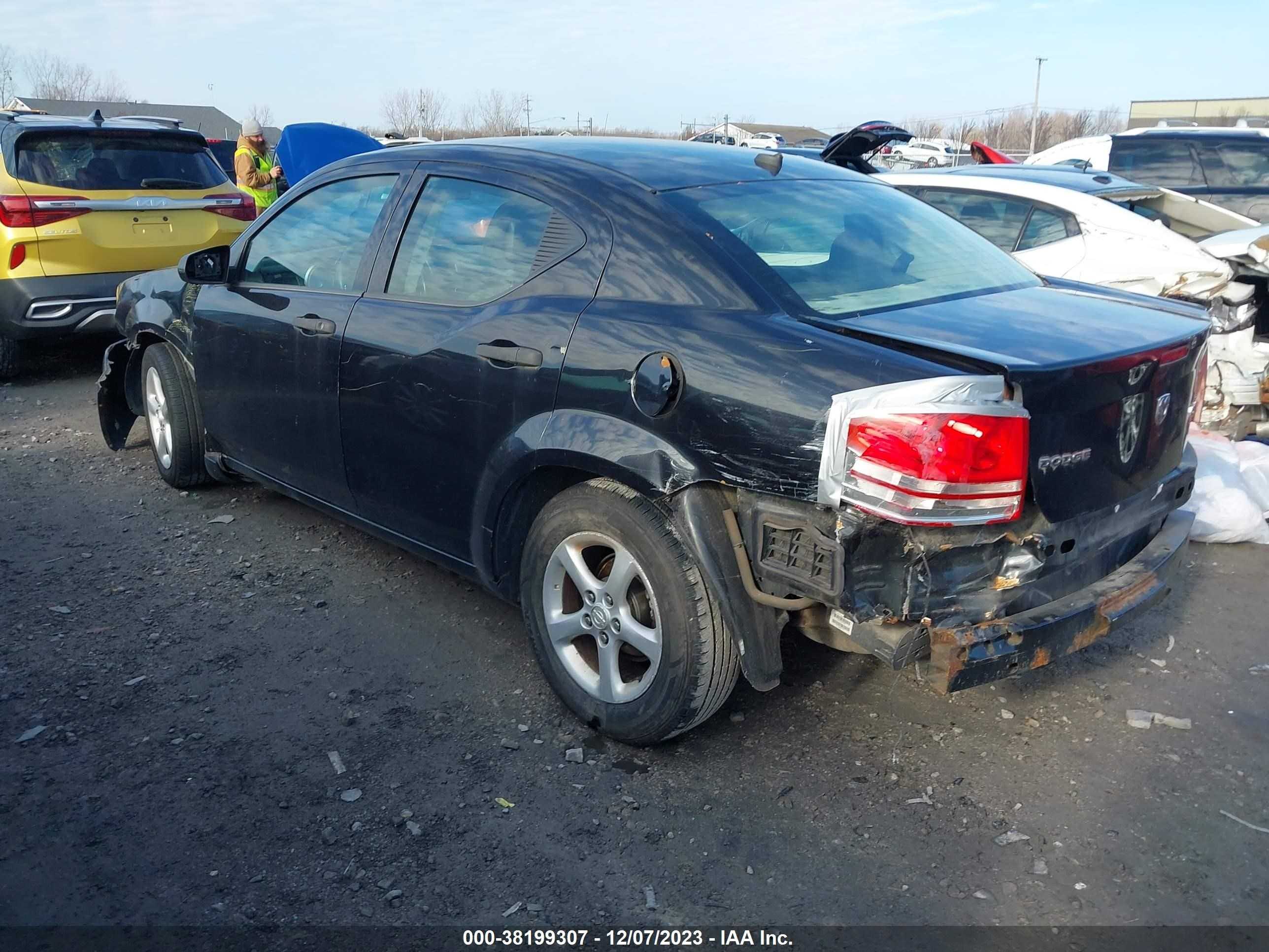 Photo 2 VIN: 1B3CC4FB6AN198948 - DODGE AVENGER 