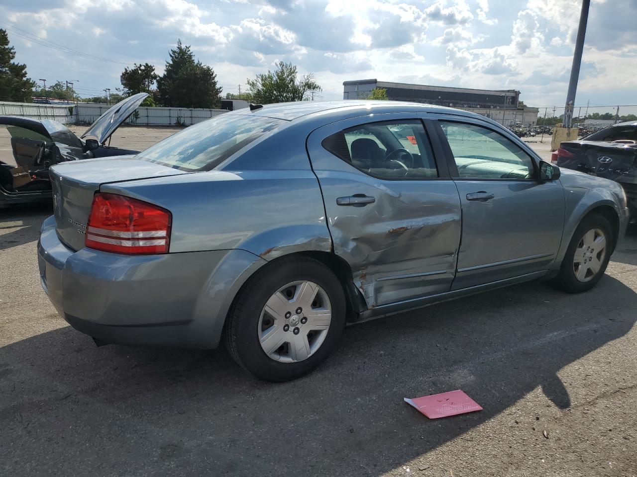 Photo 2 VIN: 1B3CC4FB7AN185948 - DODGE AVENGER 