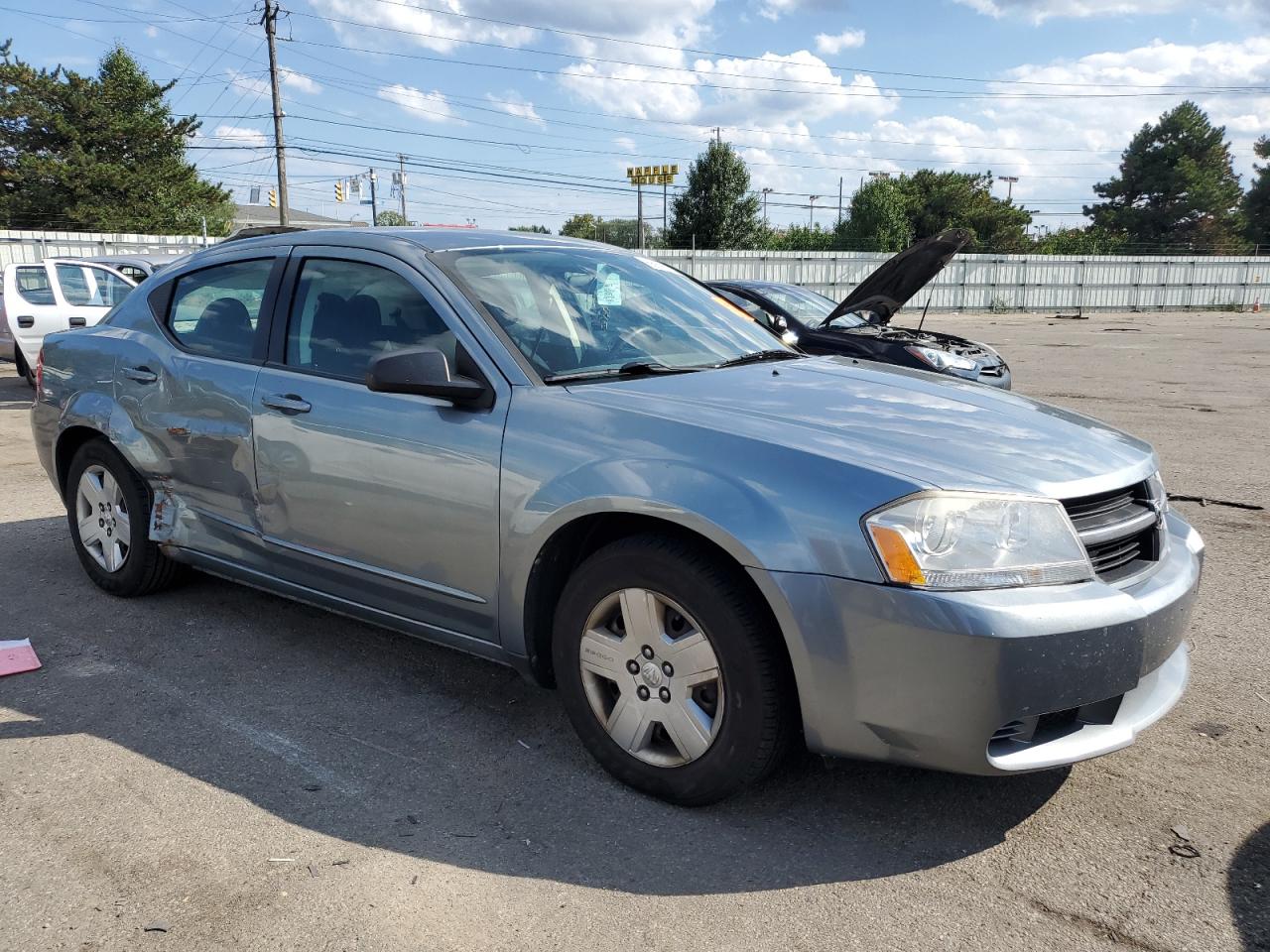 Photo 3 VIN: 1B3CC4FB7AN185948 - DODGE AVENGER 