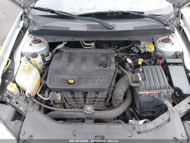 Photo 9 VIN: 1B3CC4FB8AN152165 - DODGE AVENGER 