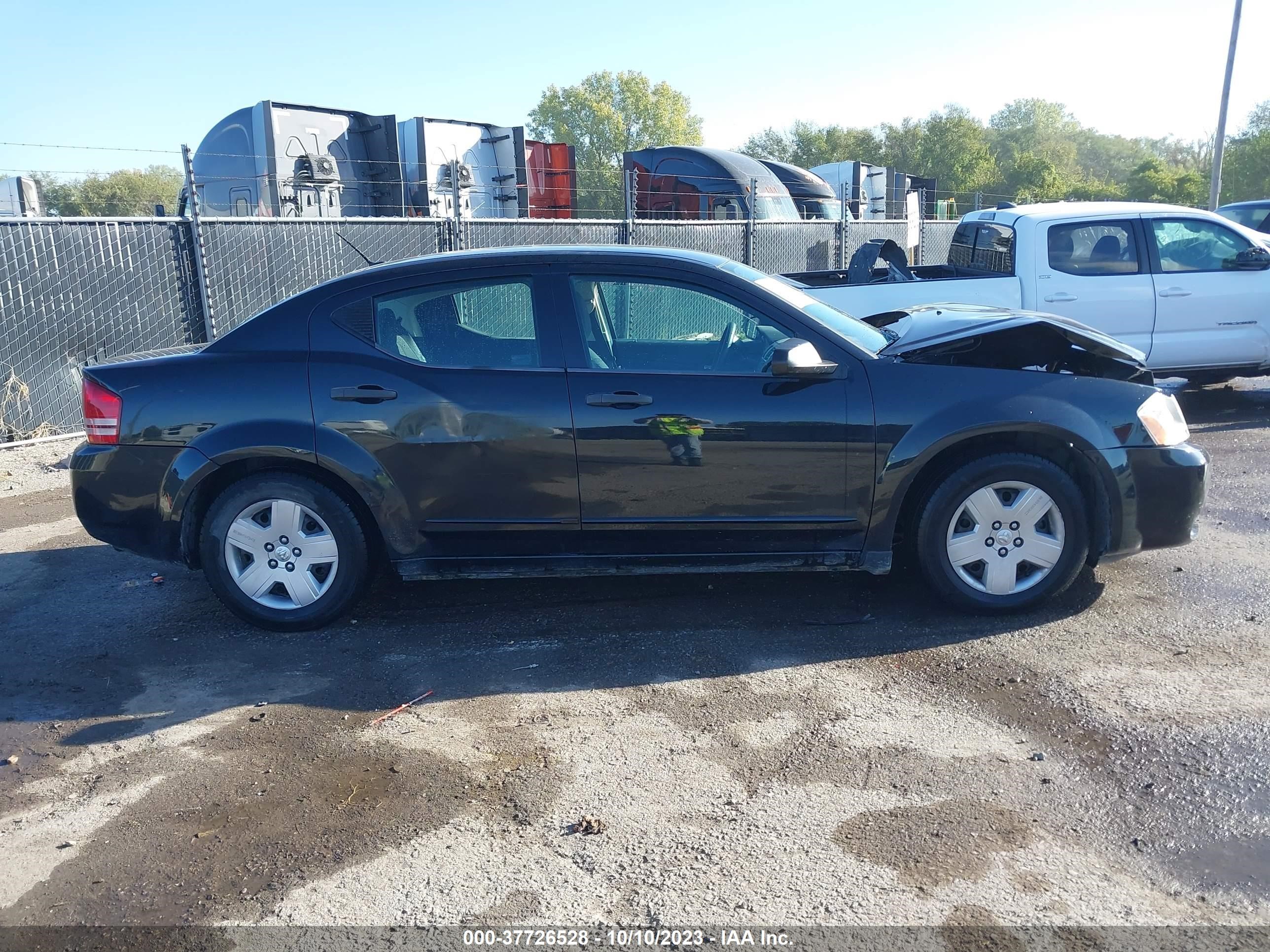 Photo 12 VIN: 1B3CC4FBXAN185670 - DODGE AVENGER 