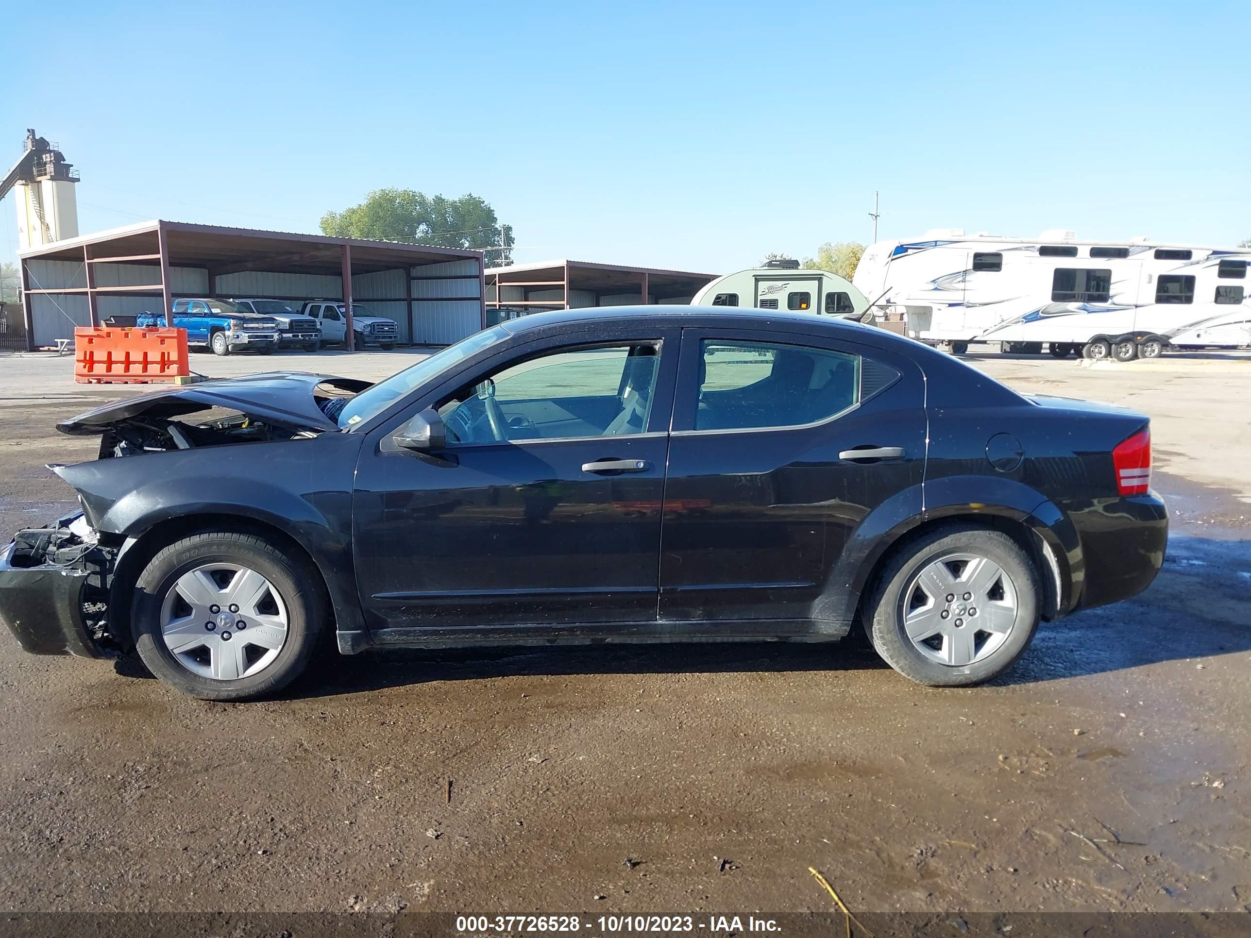 Photo 13 VIN: 1B3CC4FBXAN185670 - DODGE AVENGER 