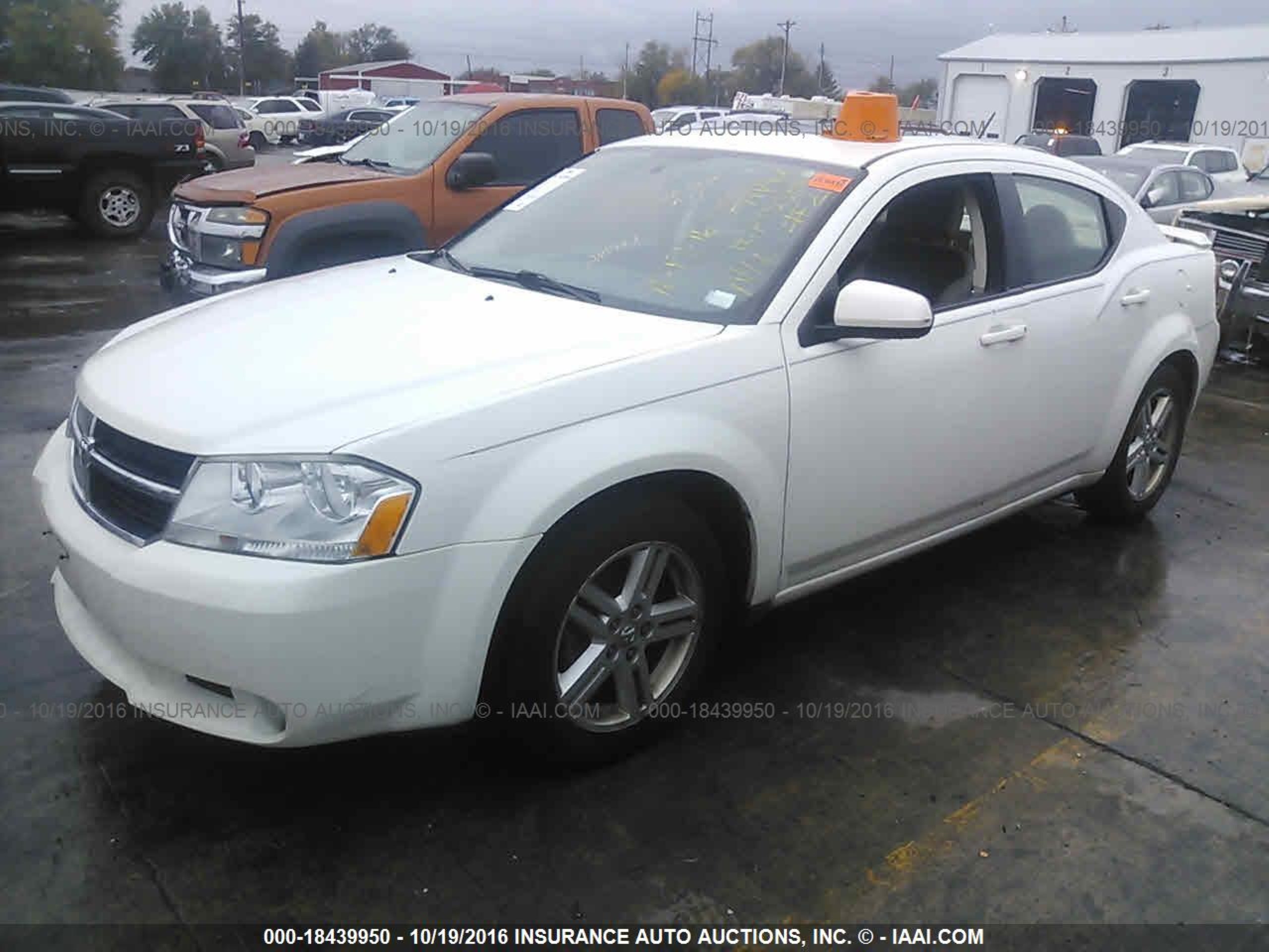 Photo 1 VIN: 1B3CC5FB4AN205997 - DODGE AVENGER 