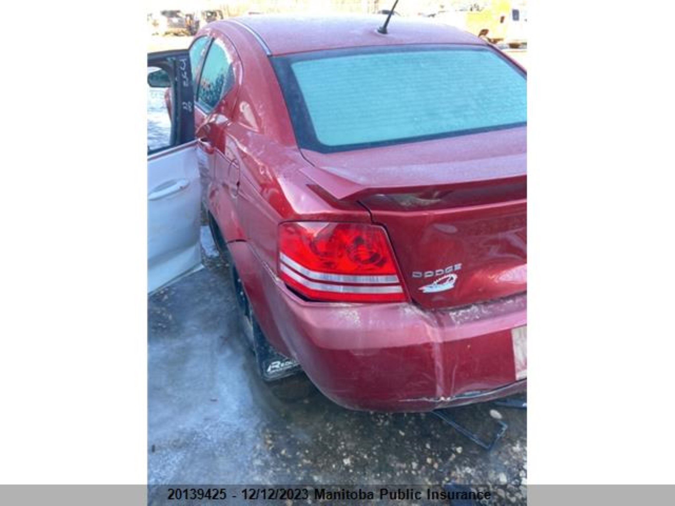 Photo 3 VIN: 1B3CC5FB8AN134447 - DODGE AVENGER 