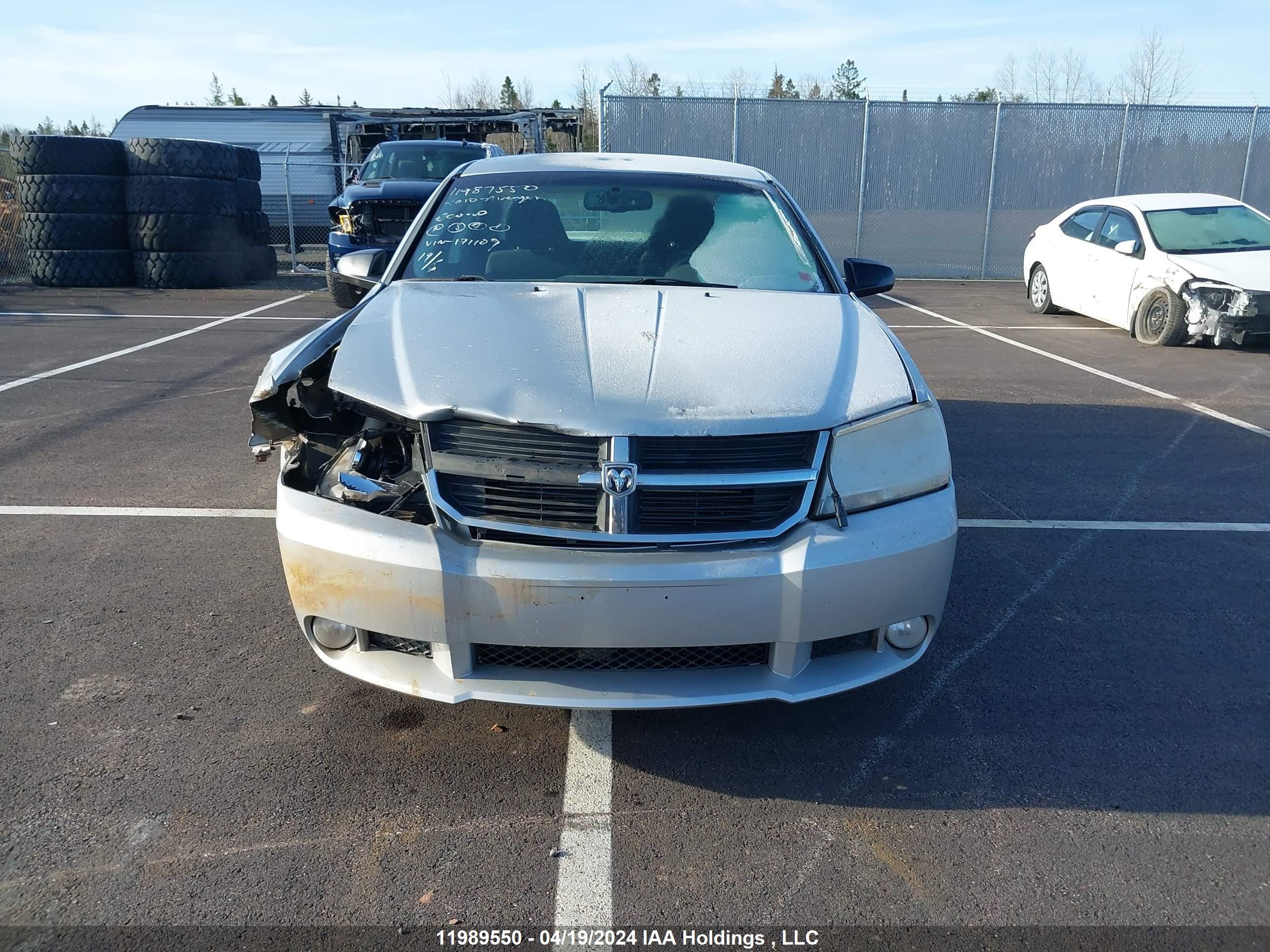 Photo 12 VIN: 1B3CC5FB8AN171109 - DODGE AVENGER 