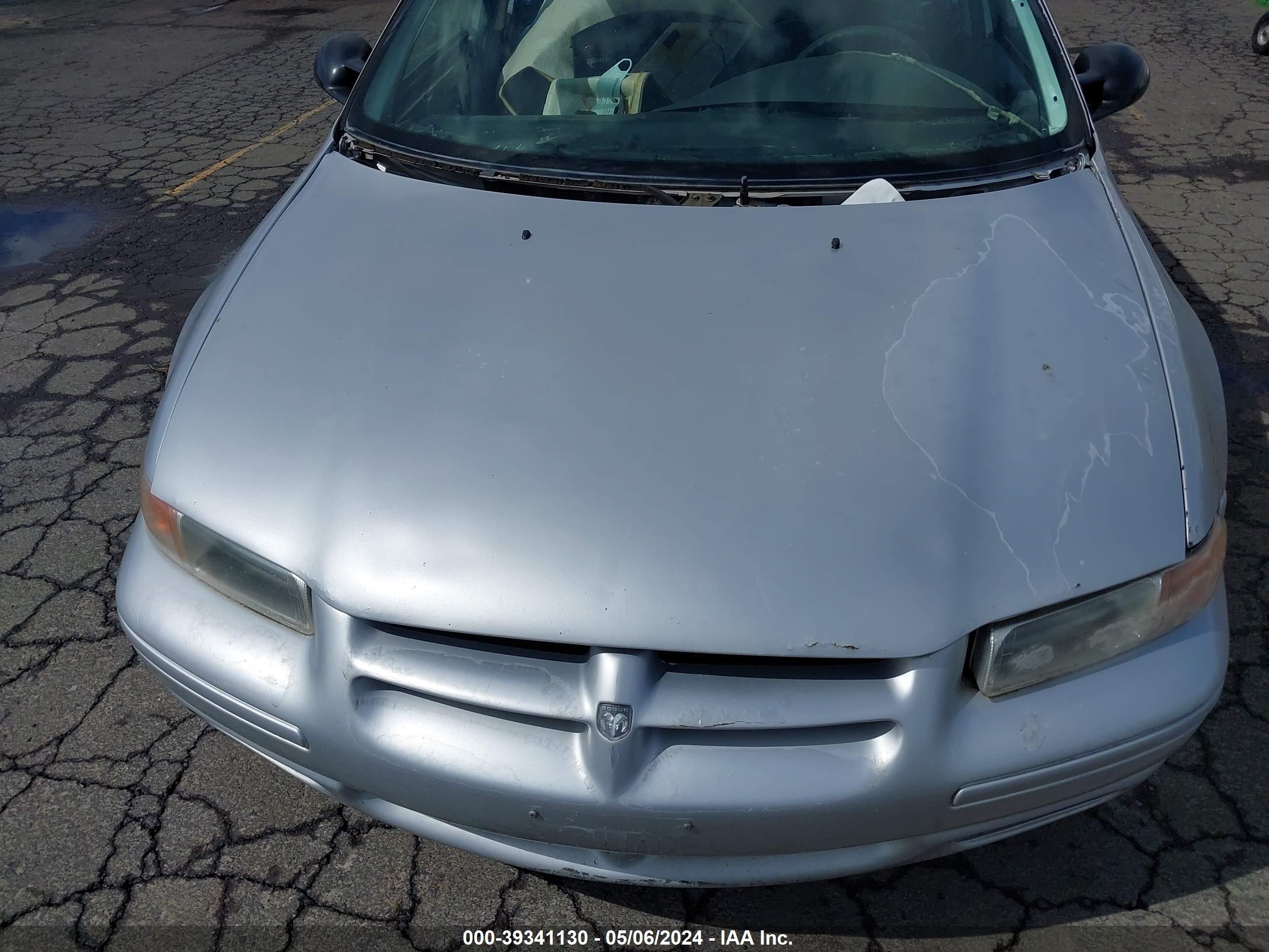 Photo 9 VIN: 1B3EJ46X7YN130680 - DODGE STRATUS 