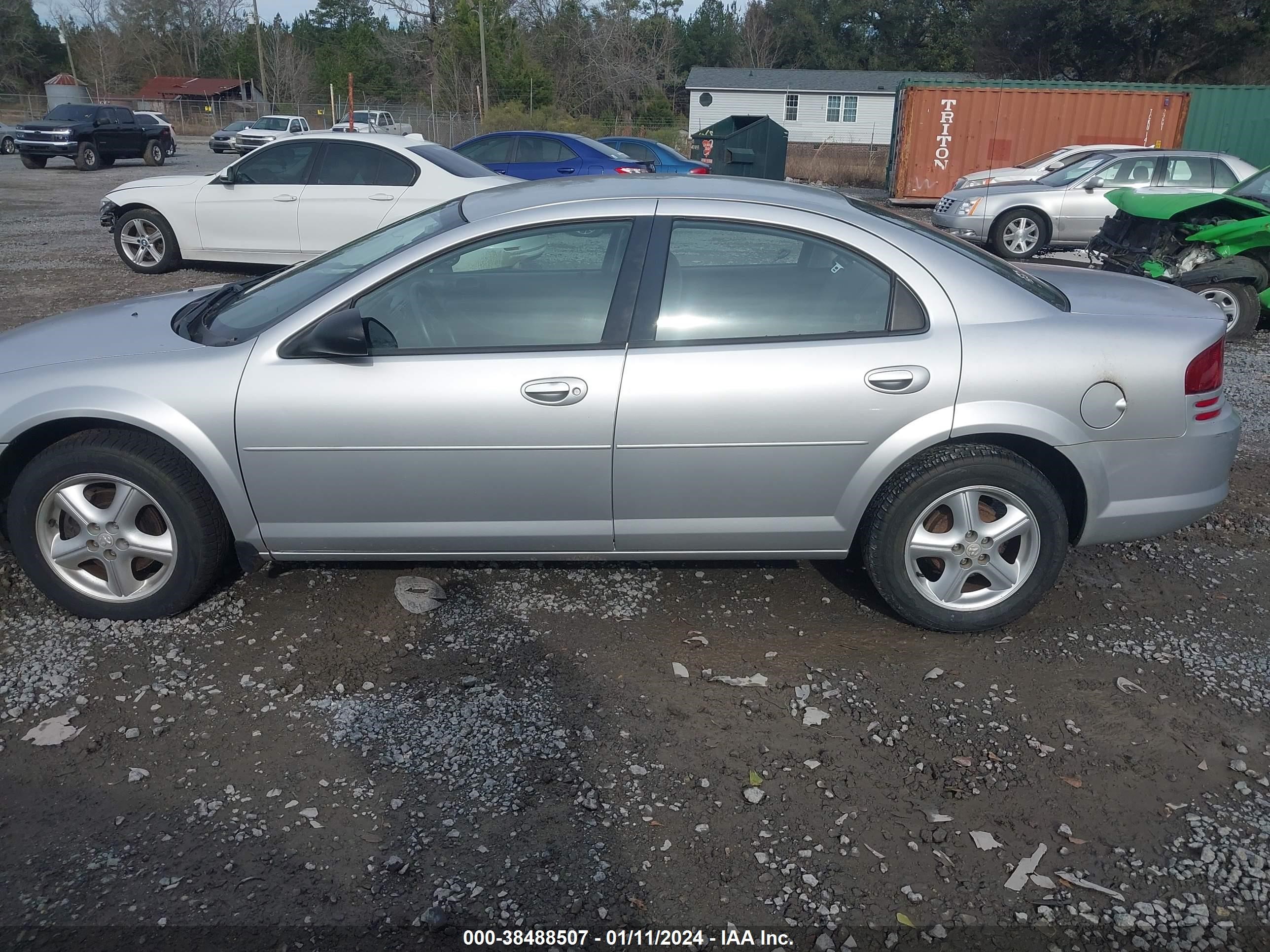 Photo 13 VIN: 1B3EL36R34N198619 - DODGE STRATUS 