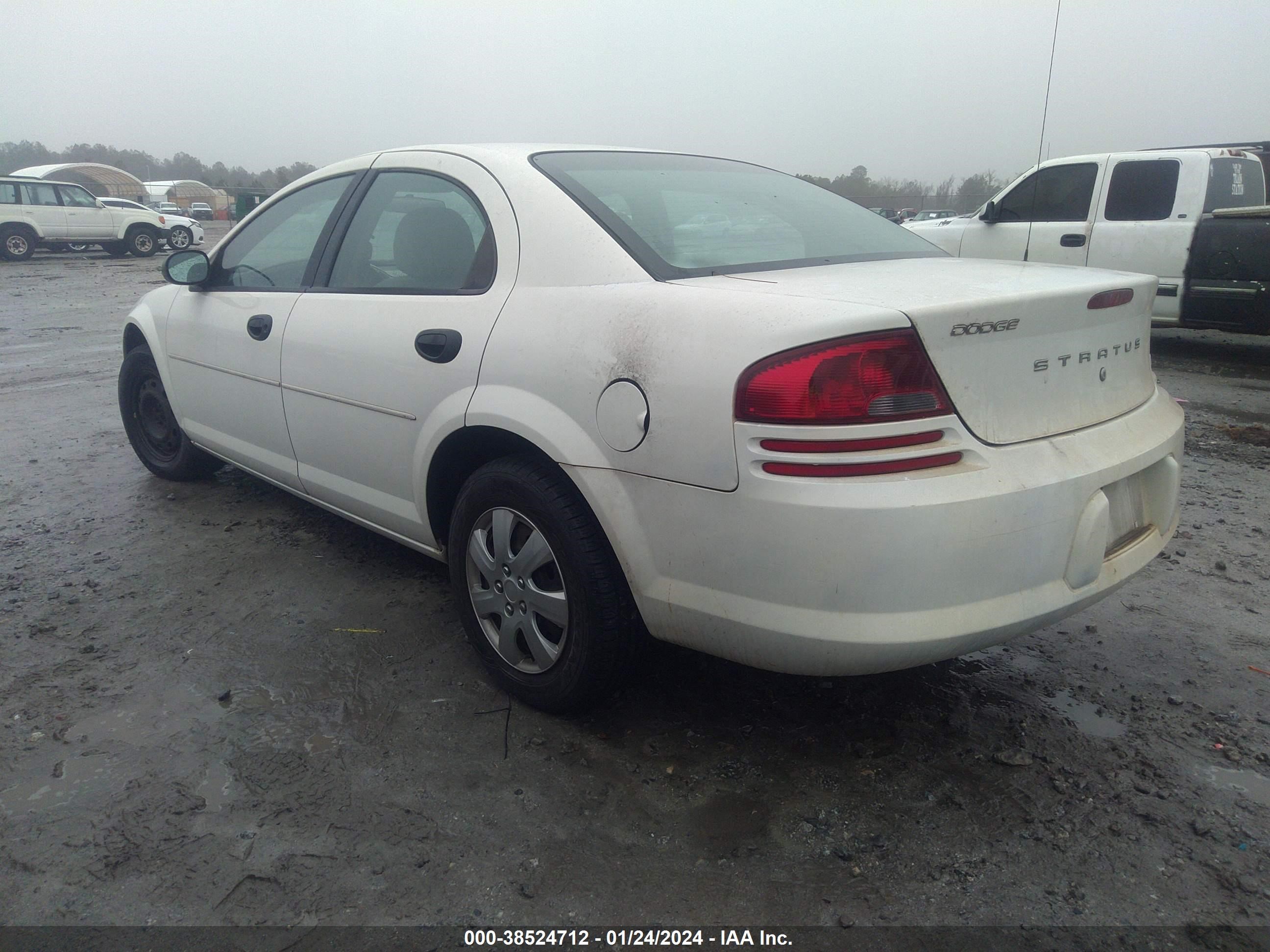 Photo 2 VIN: 1B3EL36T74N341521 - DODGE STRATUS 