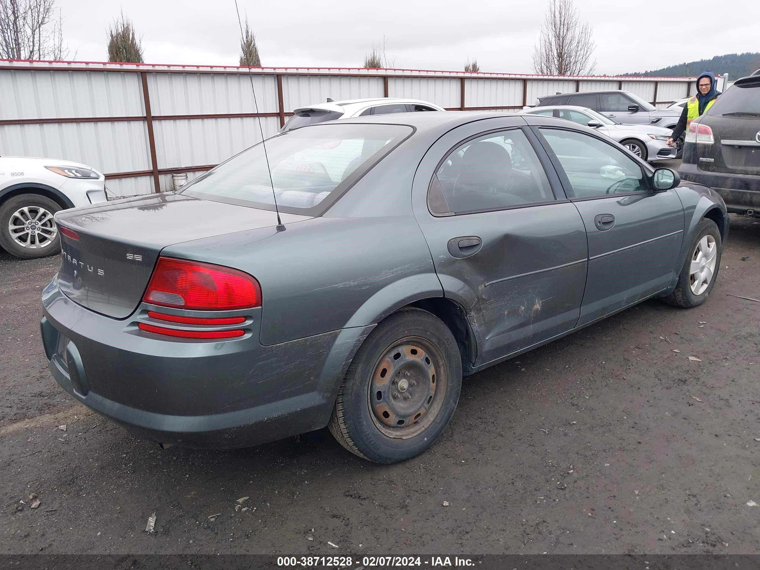 Photo 3 VIN: 1B3EL36T84N115293 - DODGE STRATUS 