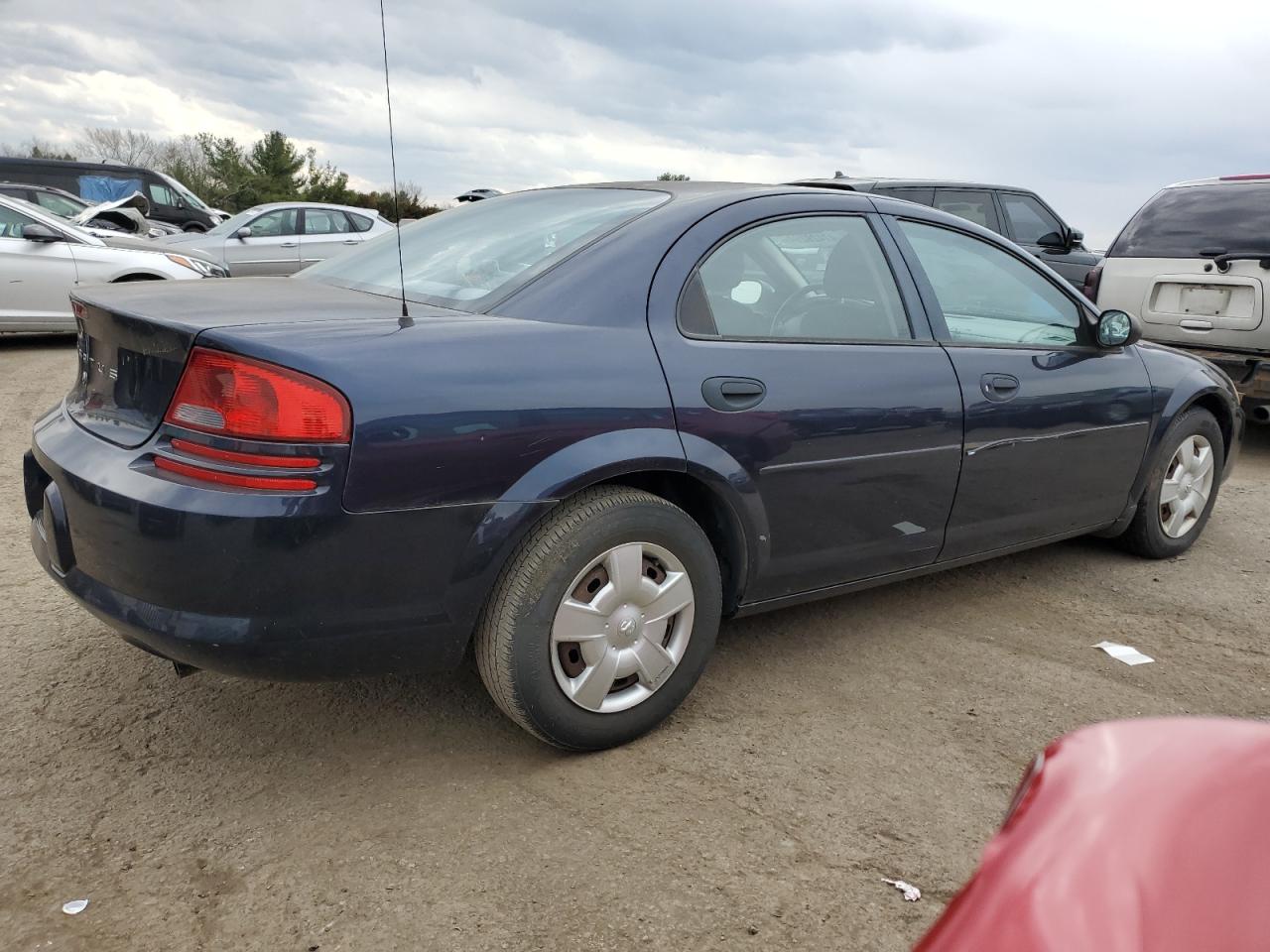 Photo 2 VIN: 1B3EL36T94N334571 - DODGE STRATUS 