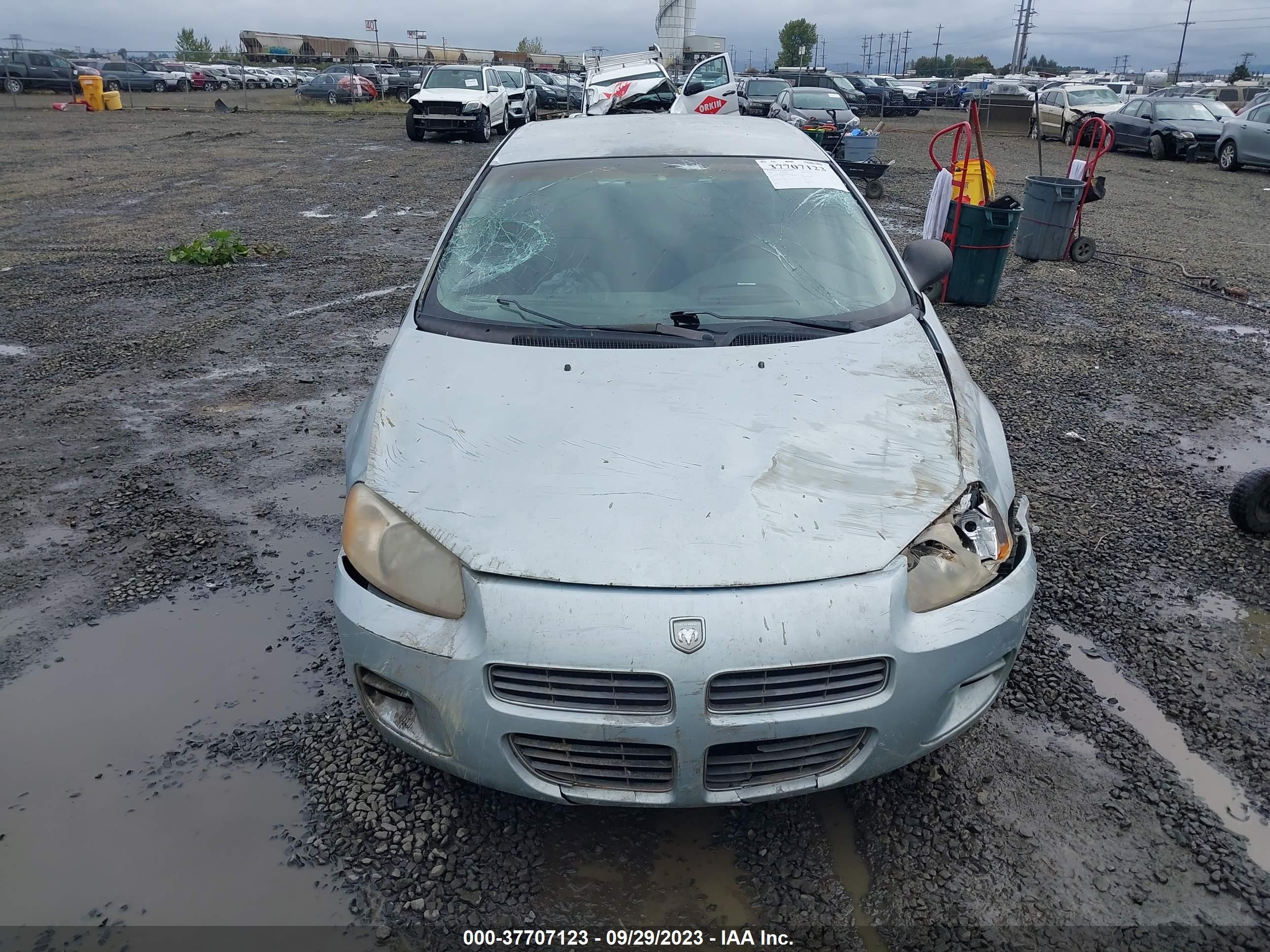 Photo 12 VIN: 1B3EL36X42N201913 - DODGE STRATUS 