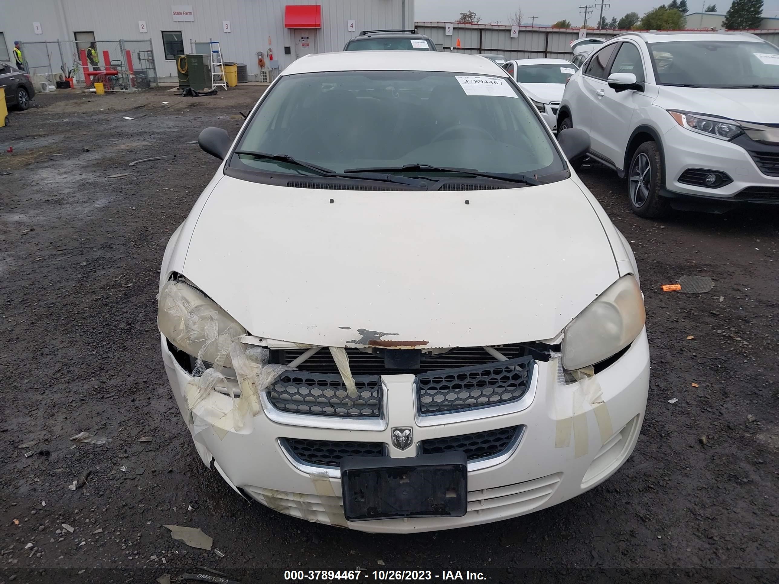 Photo 11 VIN: 1B3EL36X94N170905 - DODGE STRATUS 