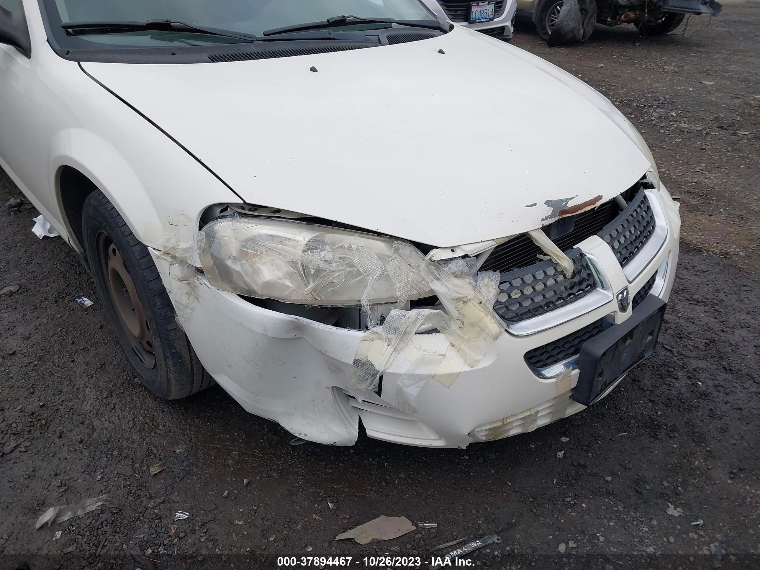 Photo 5 VIN: 1B3EL36X94N170905 - DODGE STRATUS 