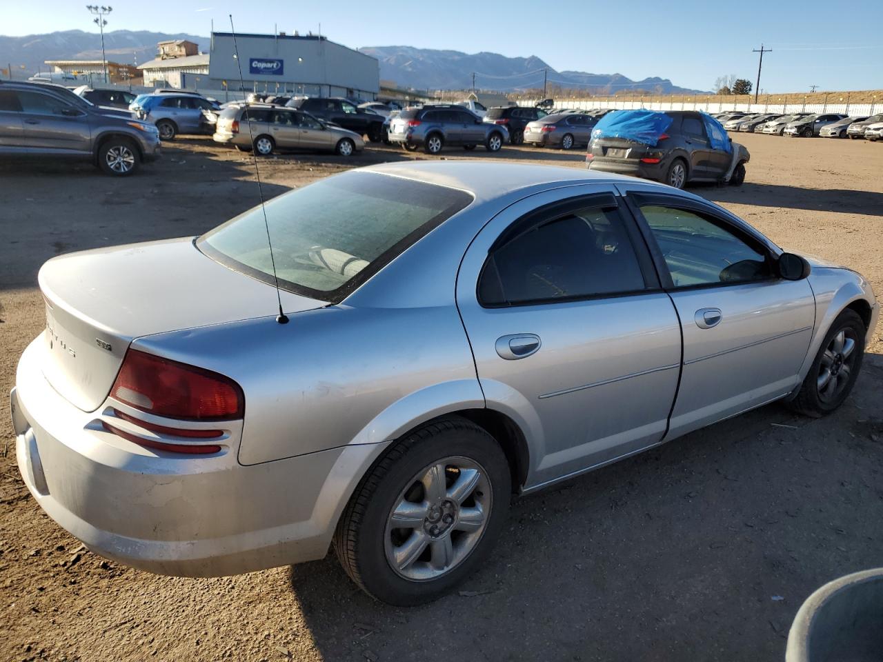 Photo 2 VIN: 1B3EL46J85N594028 - DODGE STRATUS 