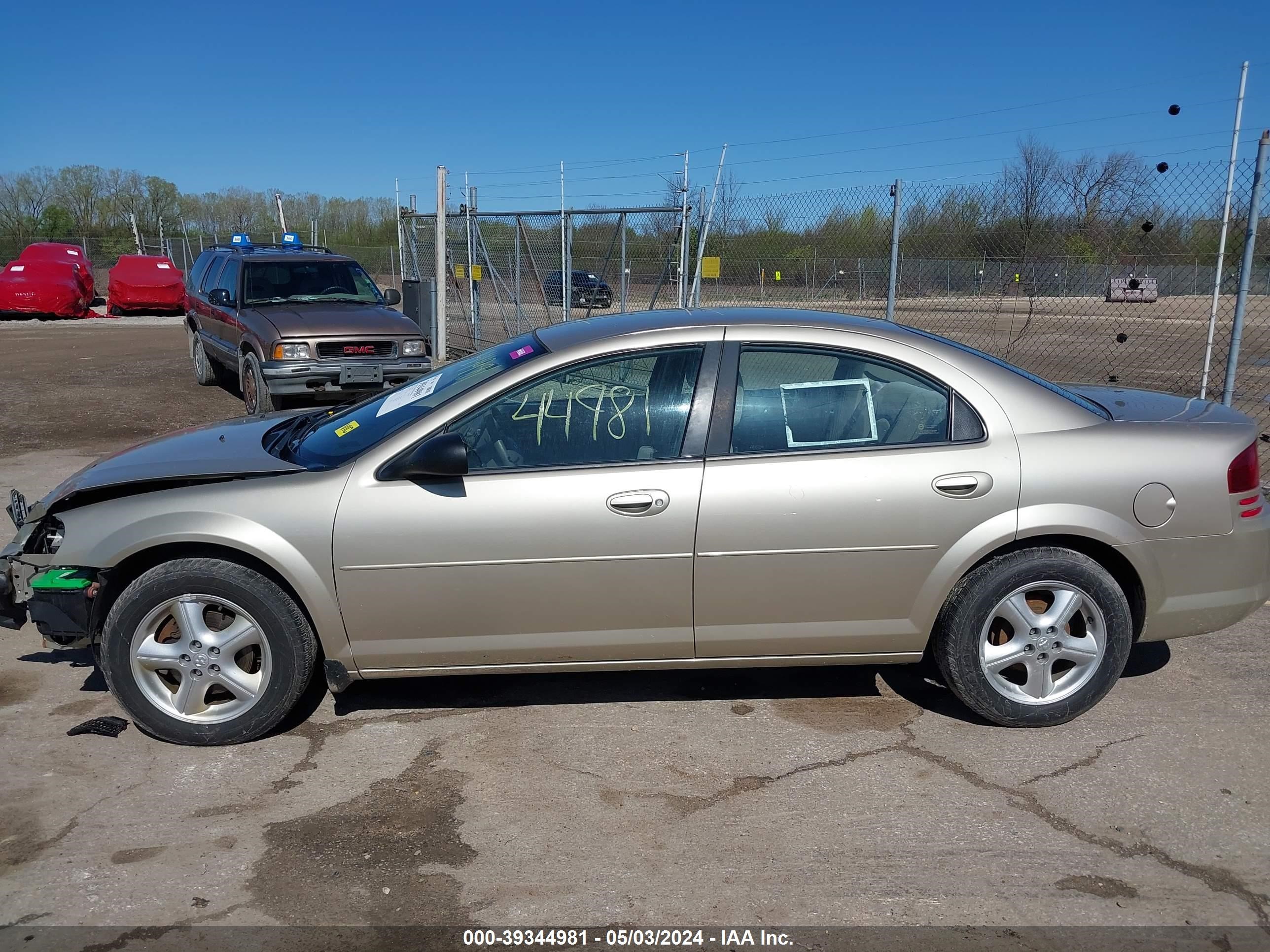 Photo 14 VIN: 1B3EL46R05N580159 - DODGE STRATUS 