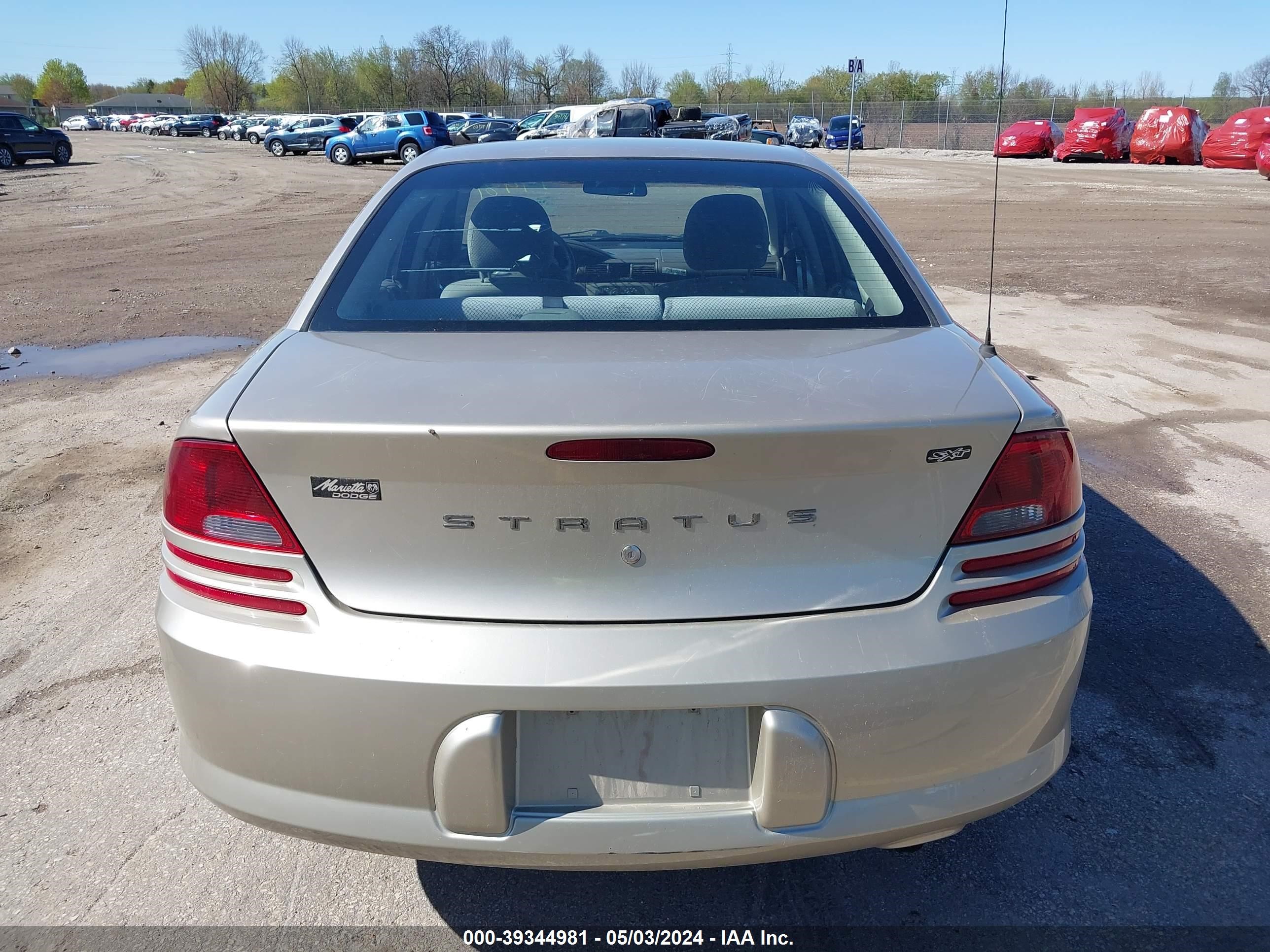 Photo 16 VIN: 1B3EL46R05N580159 - DODGE STRATUS 