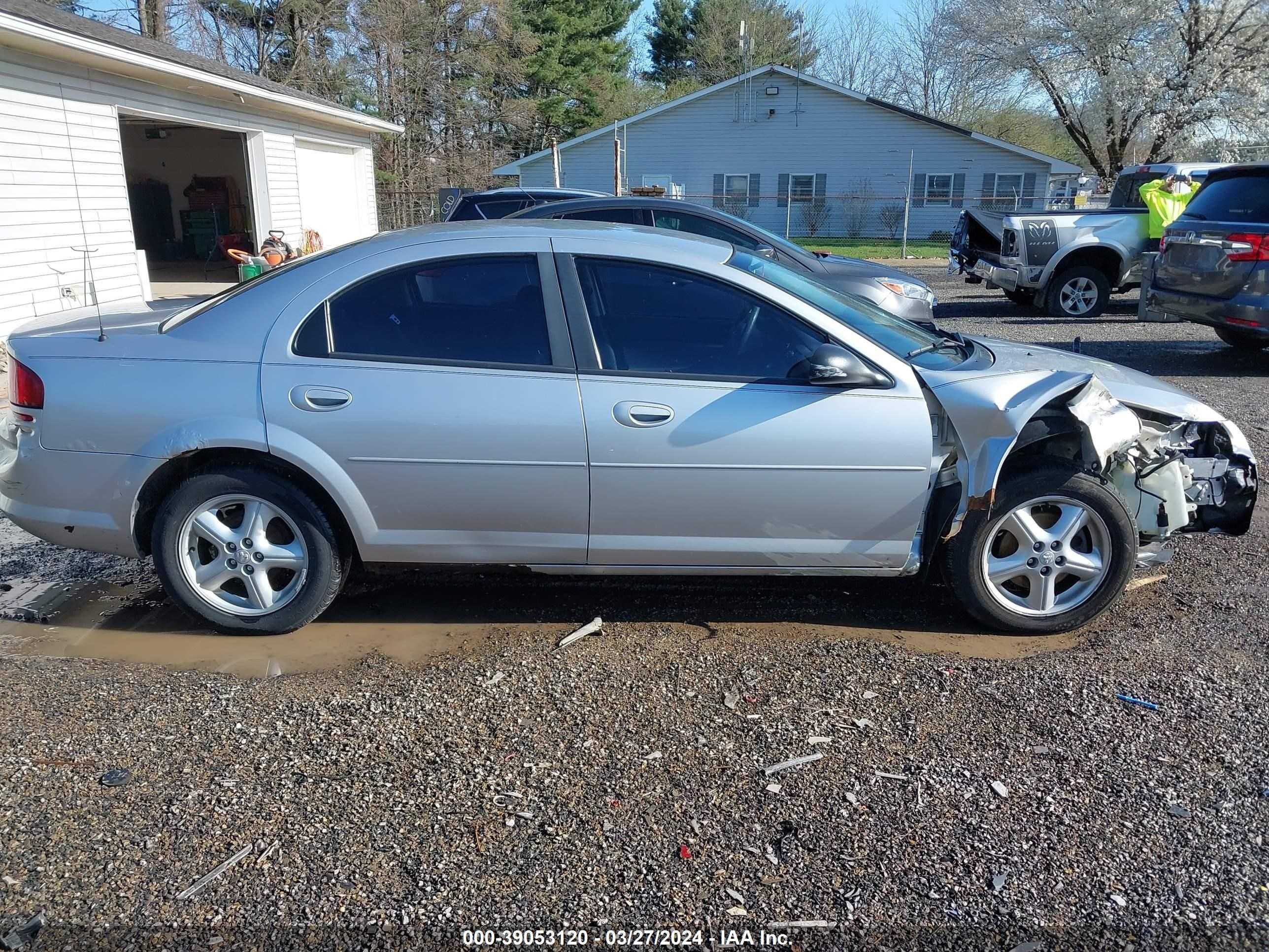 Photo 12 VIN: 1B3EL46R05N630610 - DODGE STRATUS 