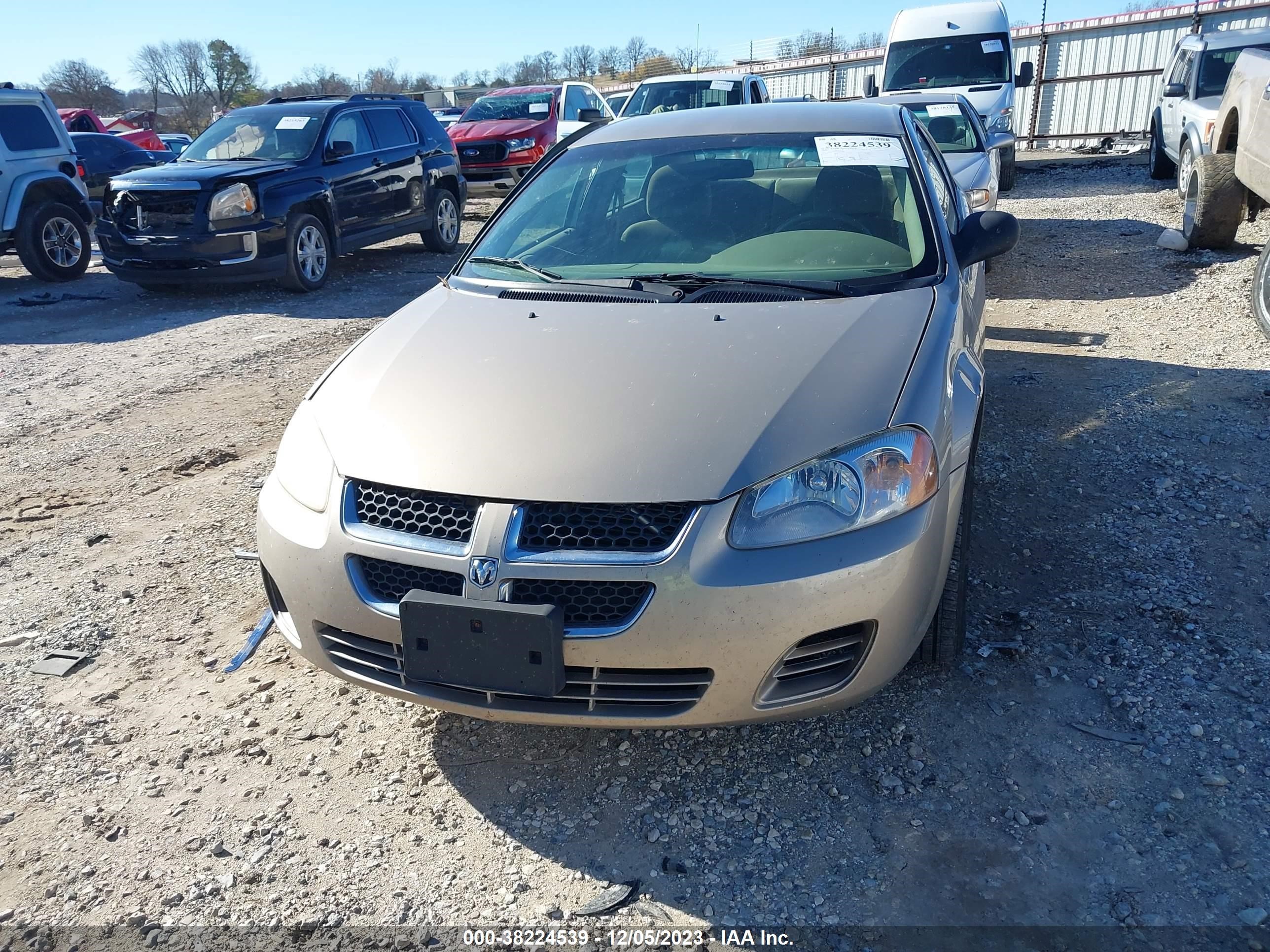 Photo 12 VIN: 1B3EL46R94N291280 - DODGE STRATUS 