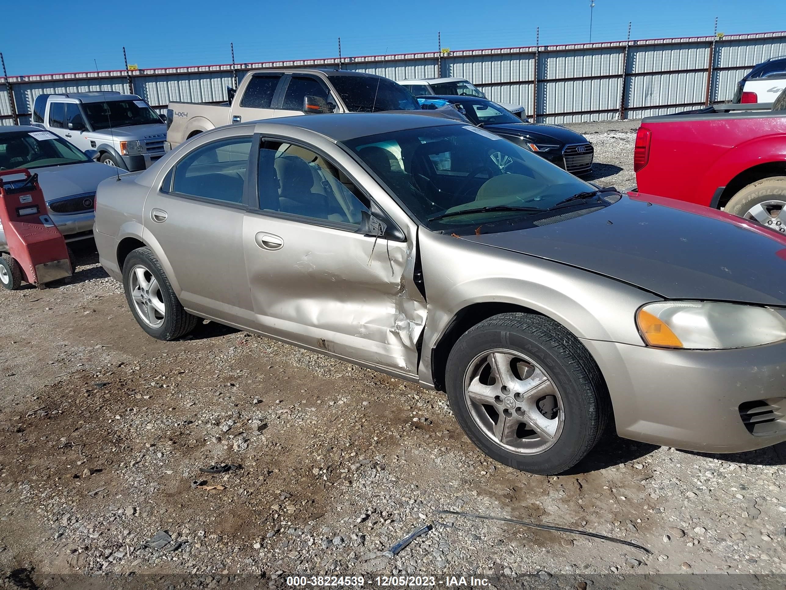 Photo 5 VIN: 1B3EL46R94N291280 - DODGE STRATUS 