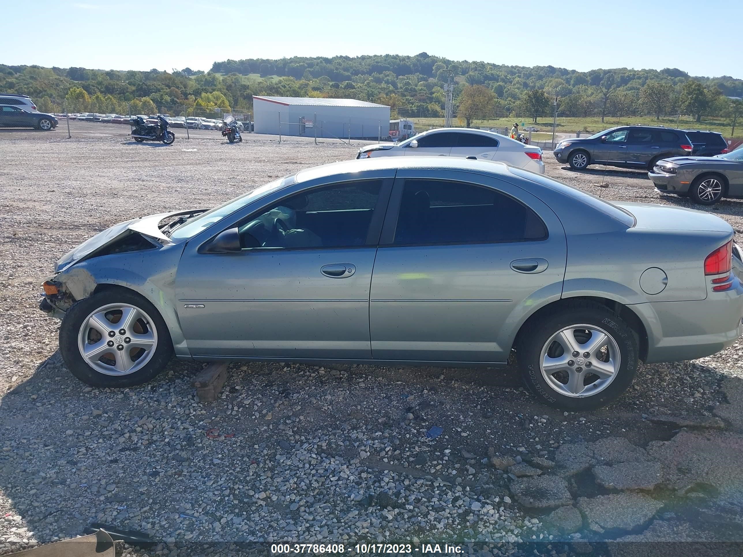 Photo 14 VIN: 1B3EL46RX6N206630 - DODGE STRATUS 