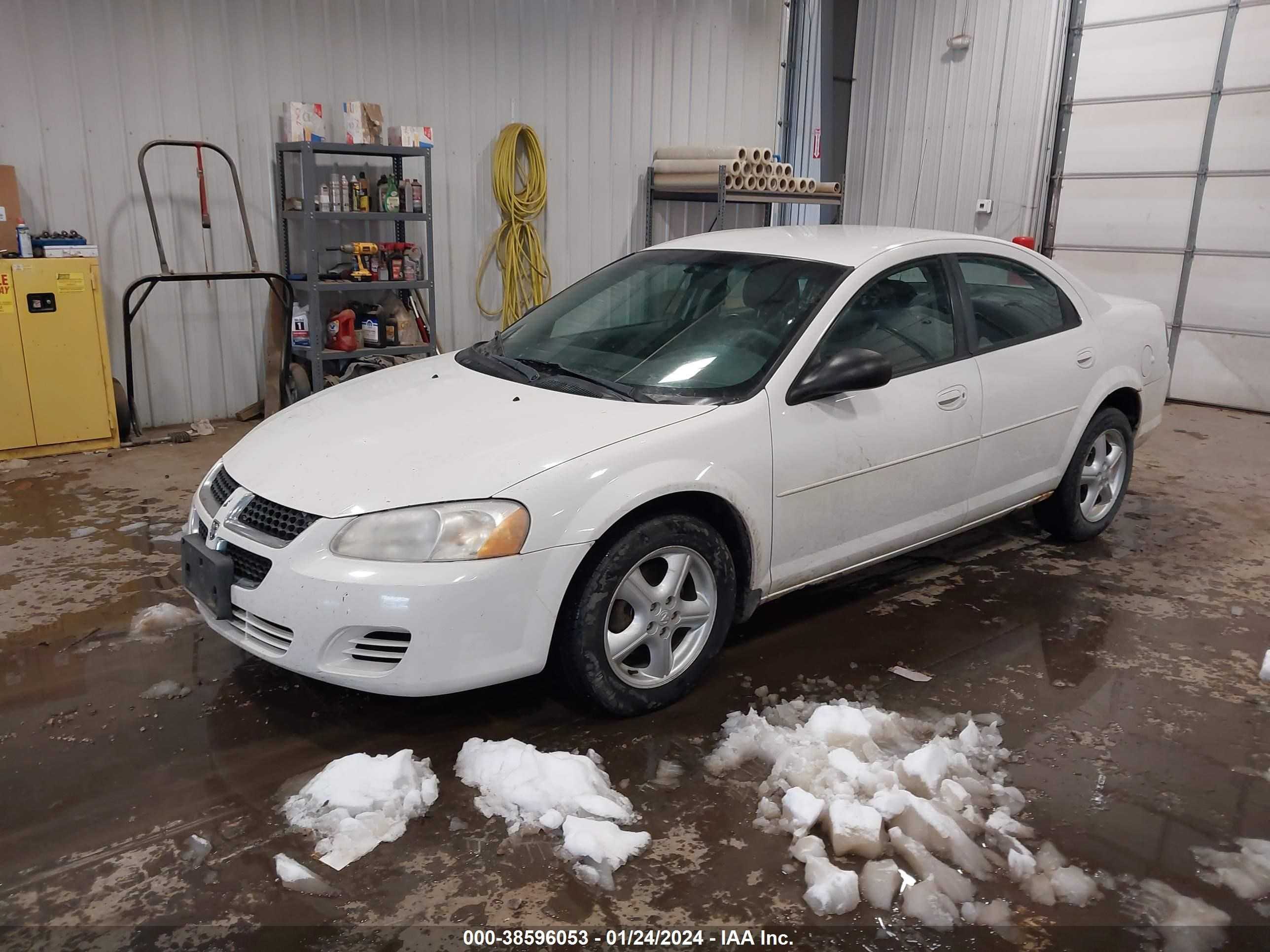 Photo 1 VIN: 1B3EL46T05N517509 - DODGE STRATUS 