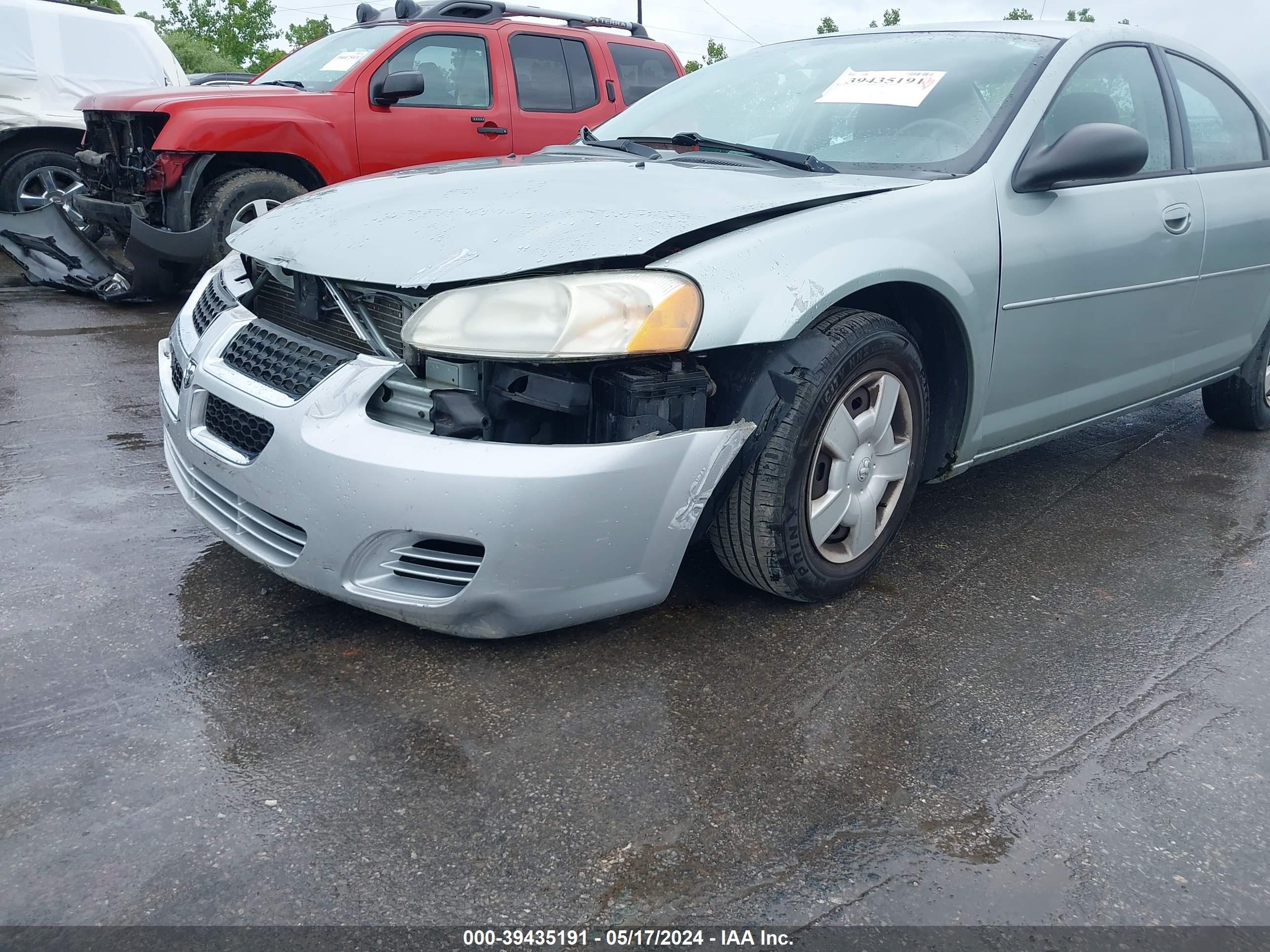 Photo 5 VIN: 1B3EL46T55N642926 - DODGE STRATUS 