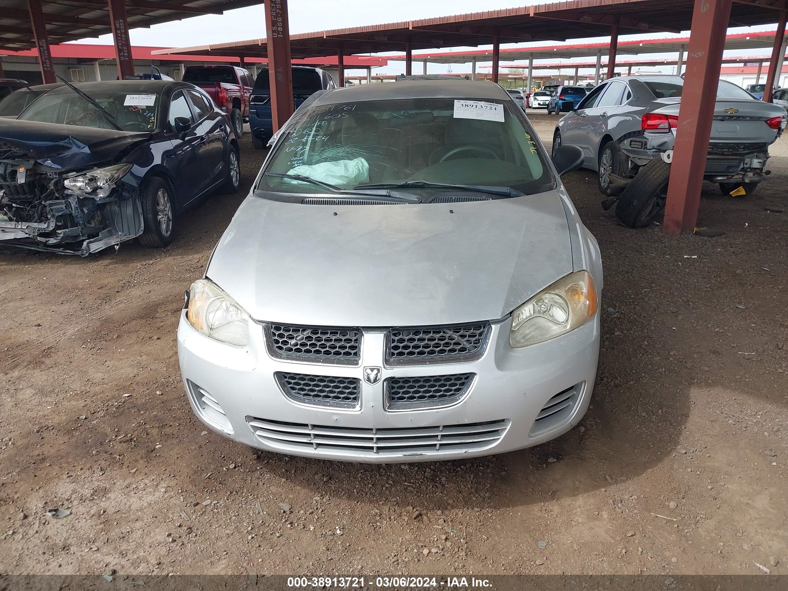 Photo 10 VIN: 1B3EL46T65N611605 - DODGE STRATUS 