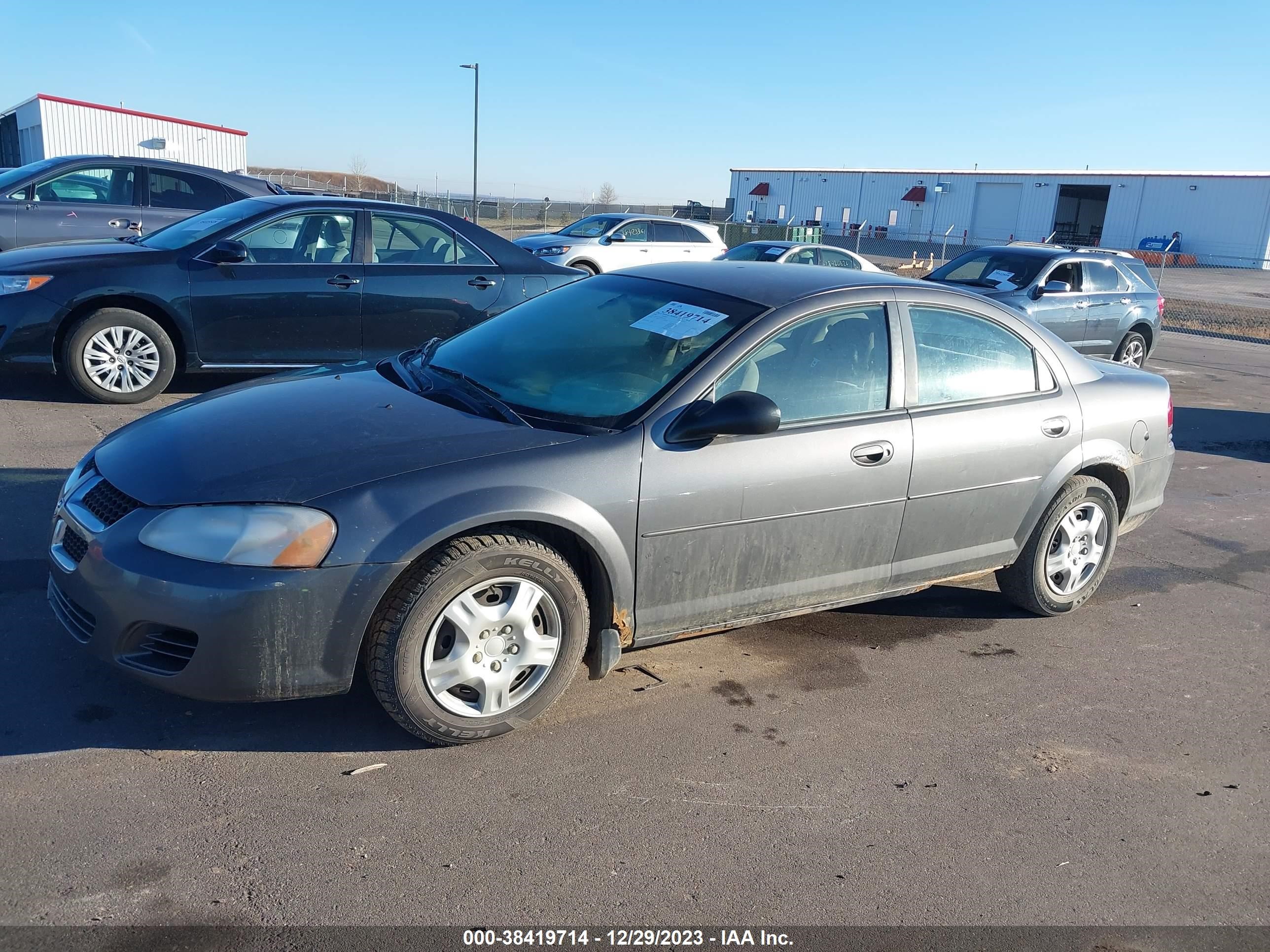 Photo 1 VIN: 1B3EL46TX5N642713 - DODGE STRATUS 