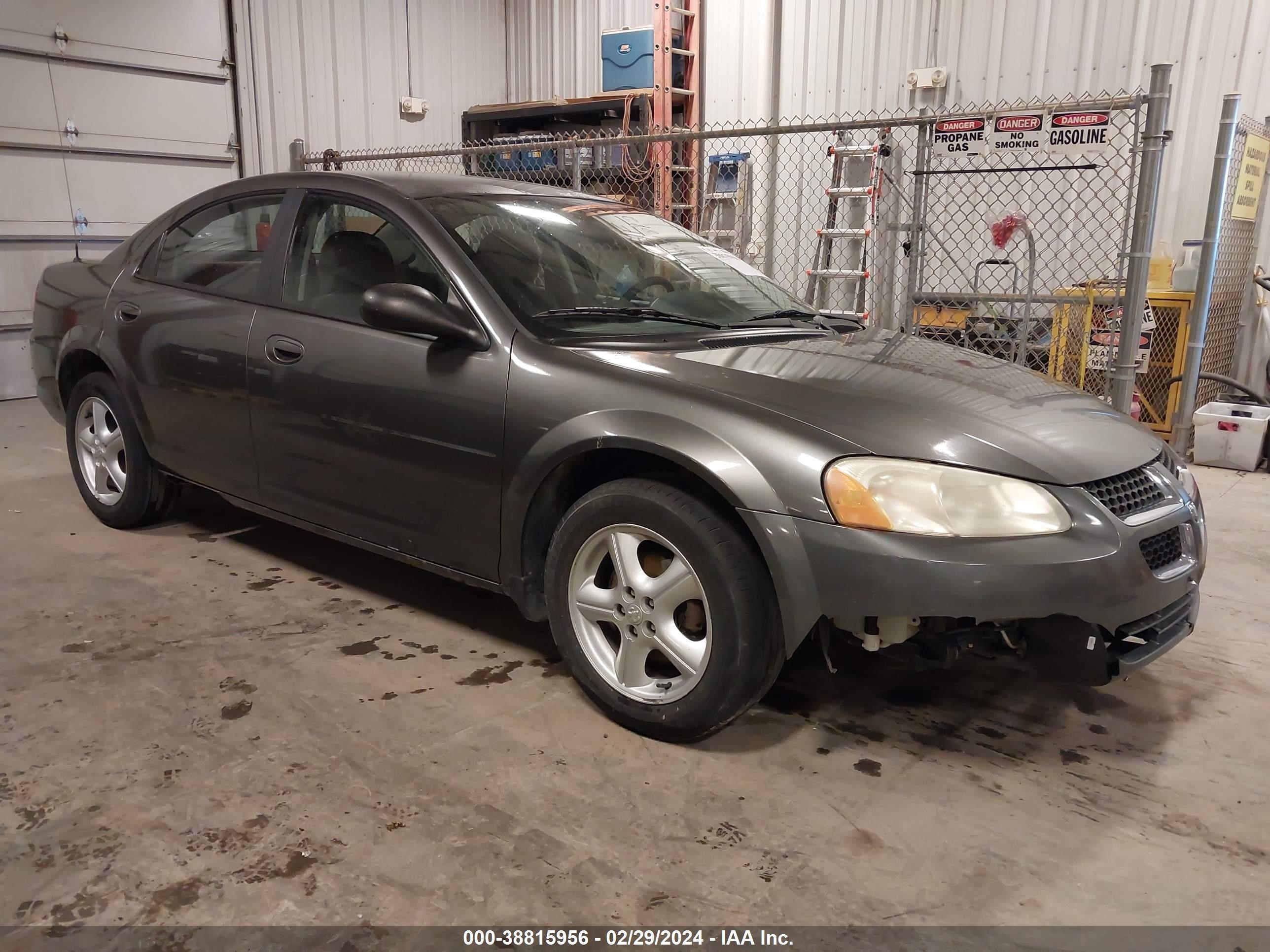 Photo 0 VIN: 1B3EL46X05N582041 - DODGE STRATUS 