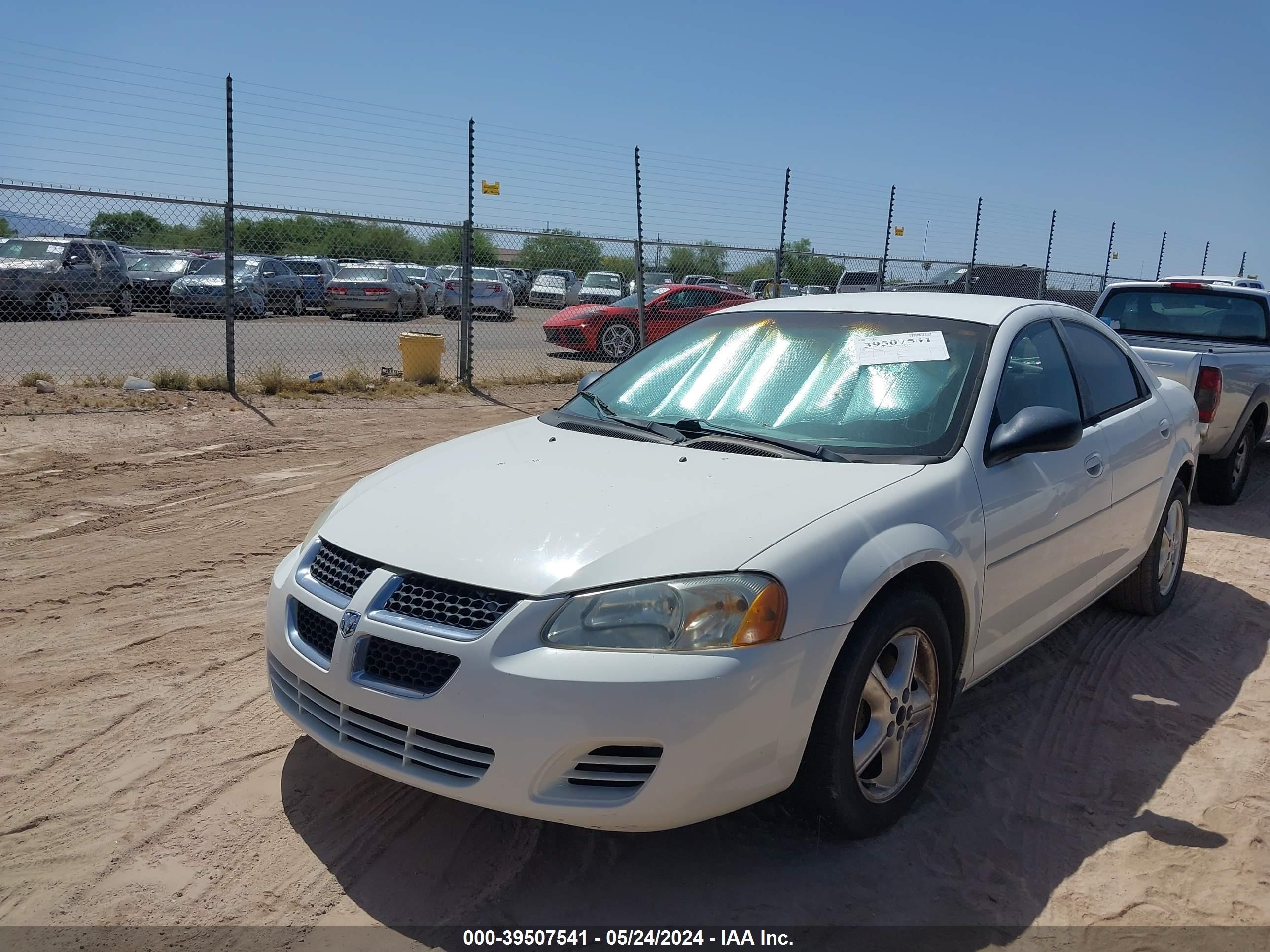 Photo 1 VIN: 1B3EL46X24N334680 - DODGE STRATUS 