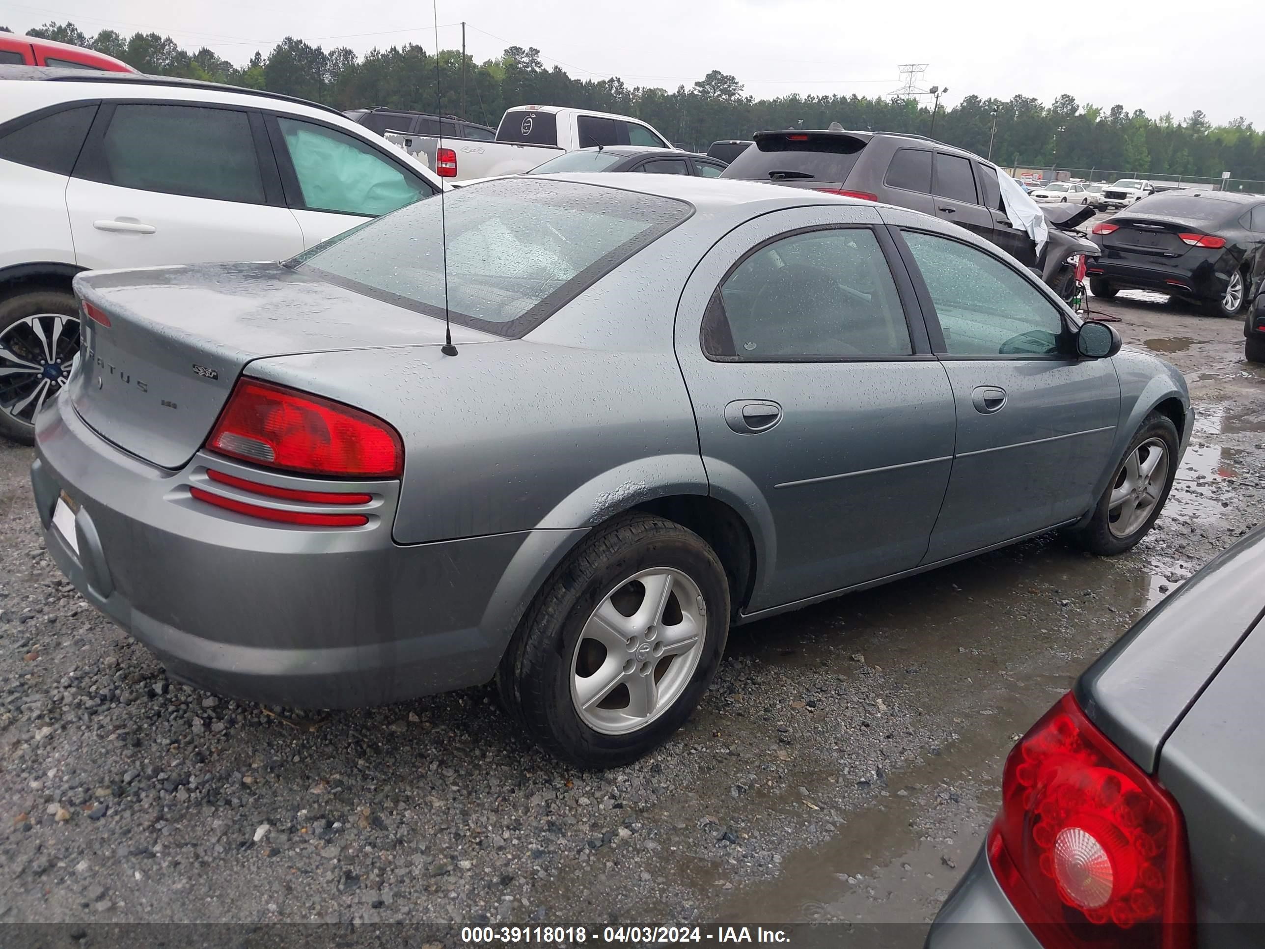 Photo 3 VIN: 1B3EL46X36N139321 - DODGE STRATUS 