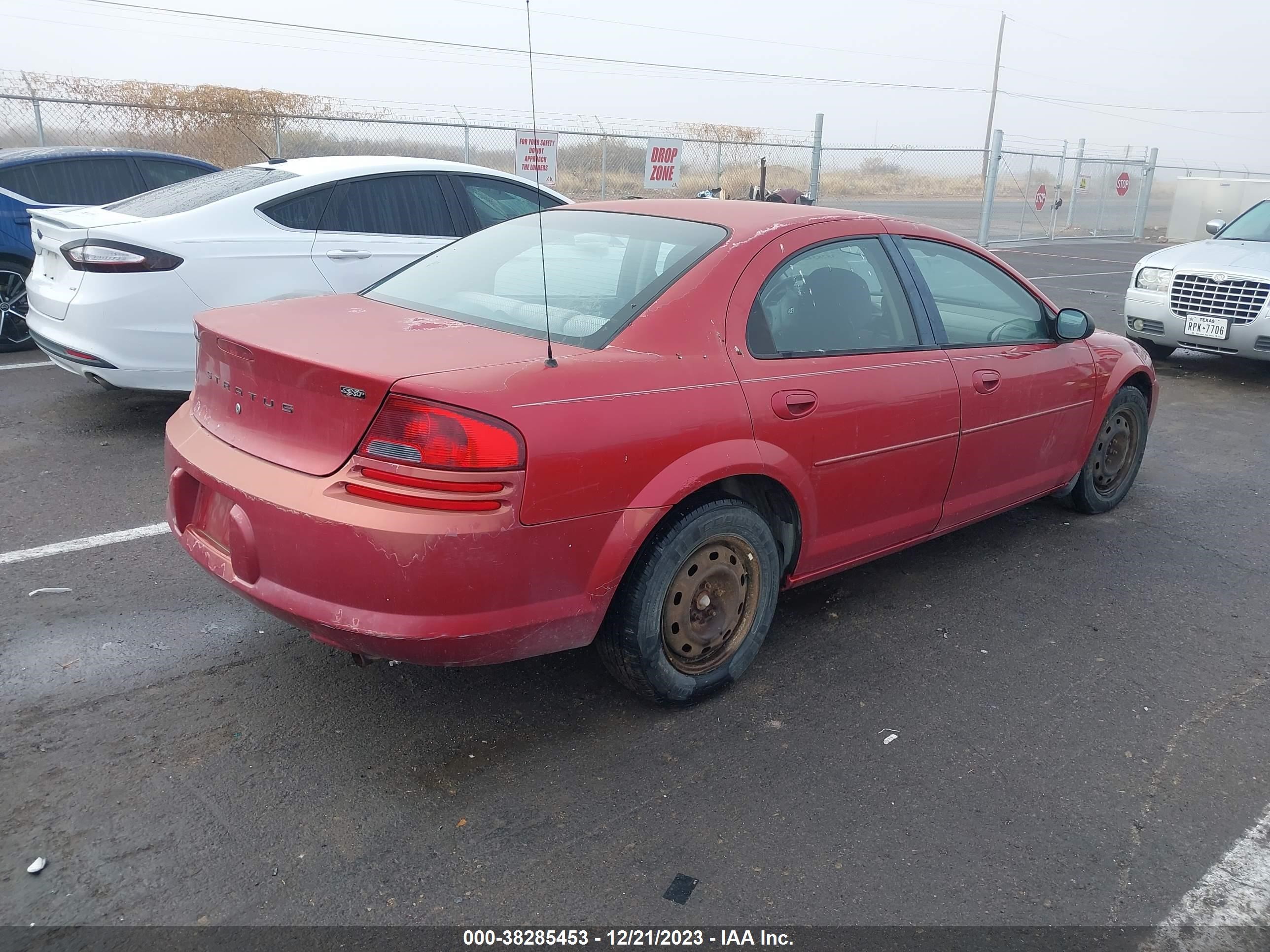 Photo 3 VIN: 1B3EL46X46N124116 - DODGE STRATUS 