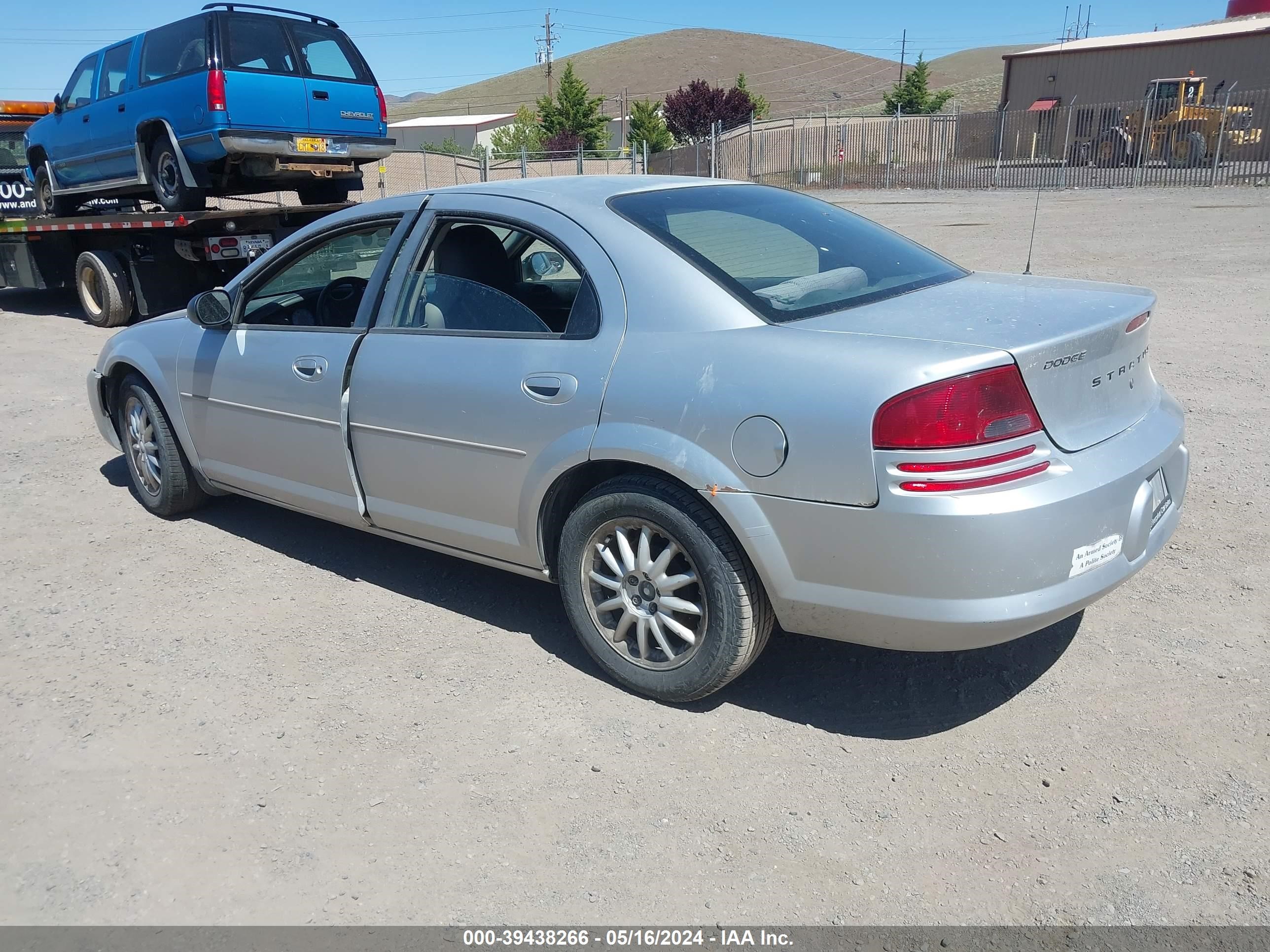 Photo 2 VIN: 1B3EL46X66N221950 - DODGE STRATUS 