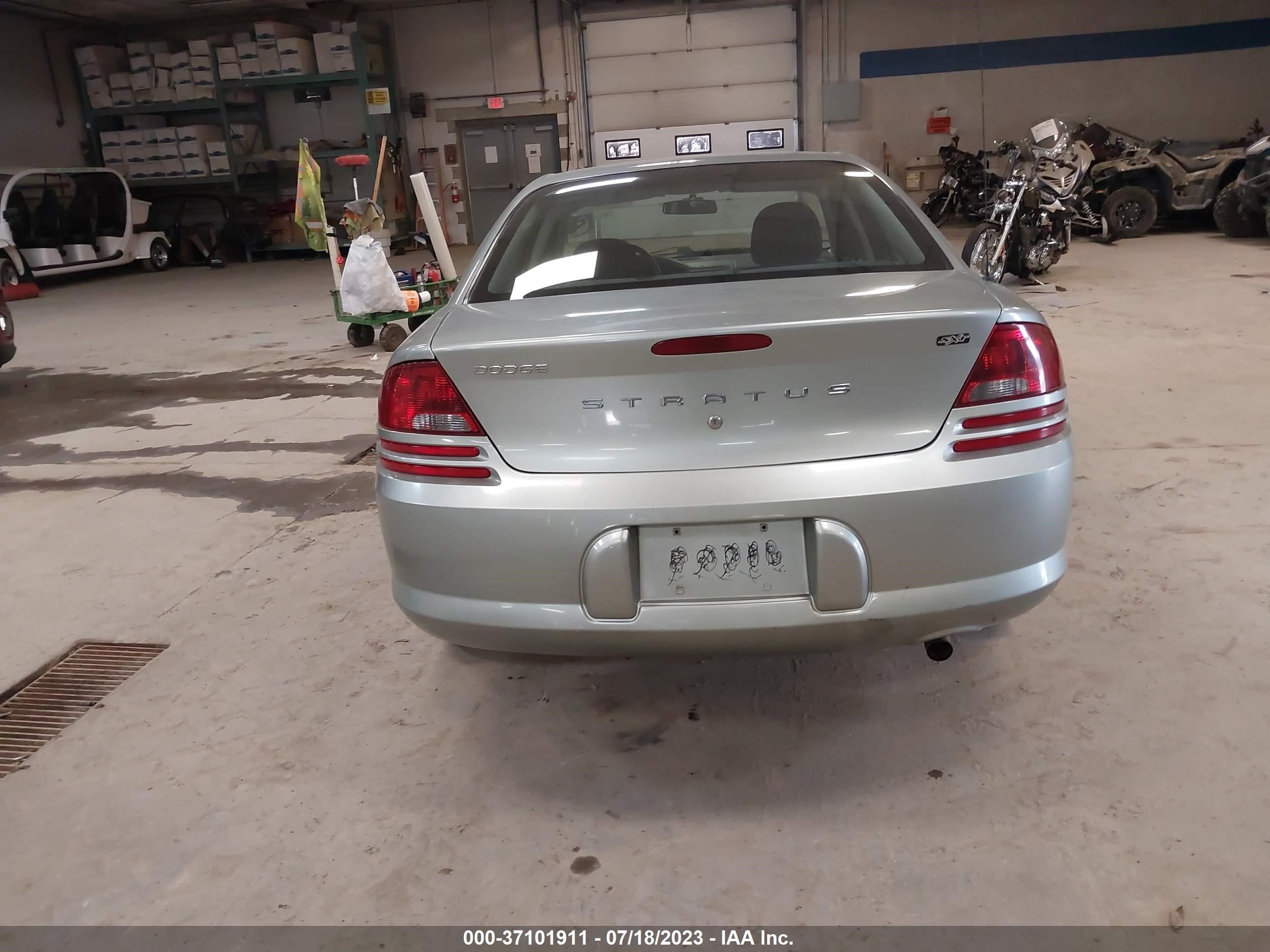 Photo 15 VIN: 1B3EL46X76N208382 - DODGE STRATUS 