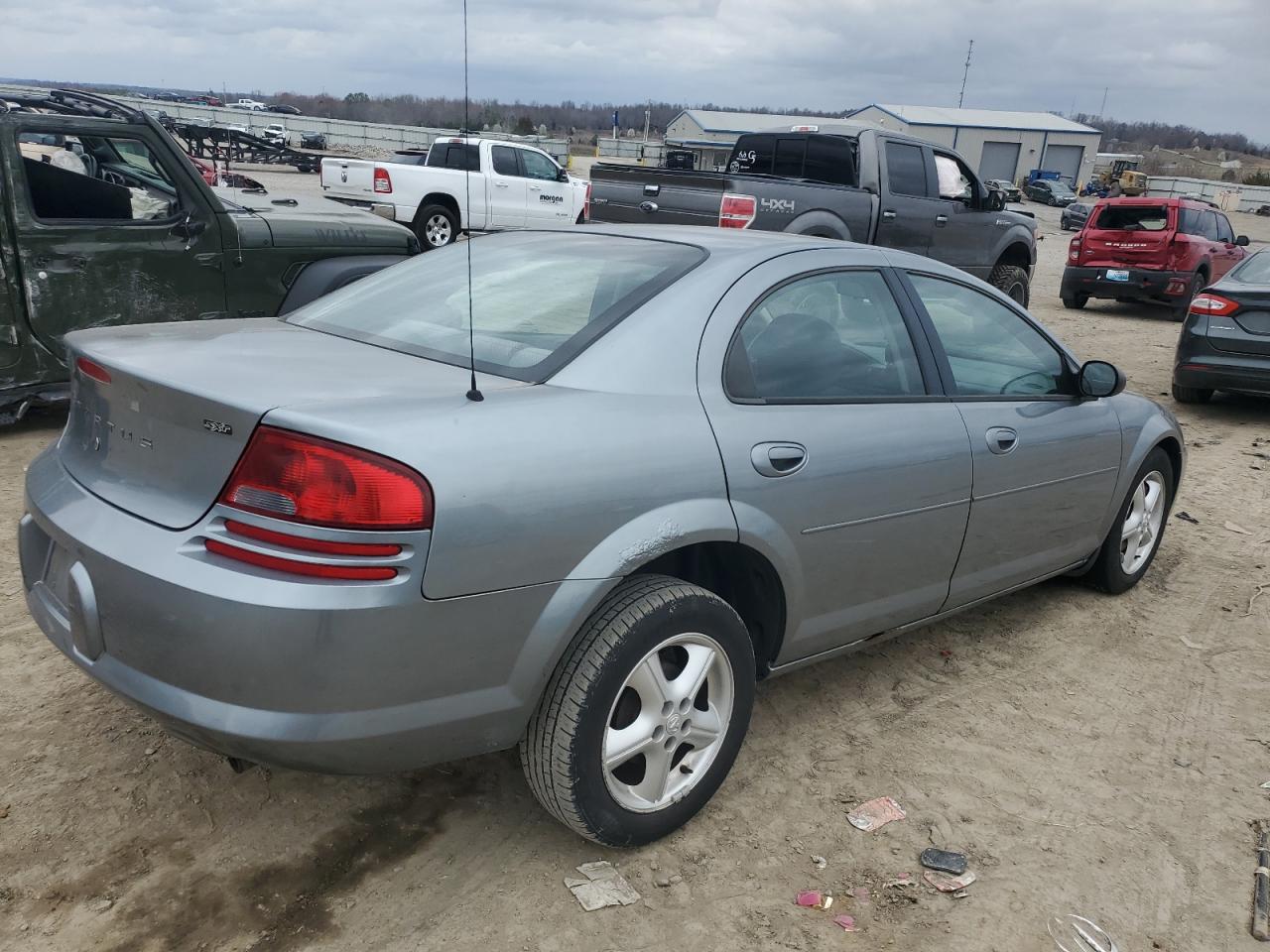 Photo 2 VIN: 1B3EL46X76N230625 - DODGE STRATUS 