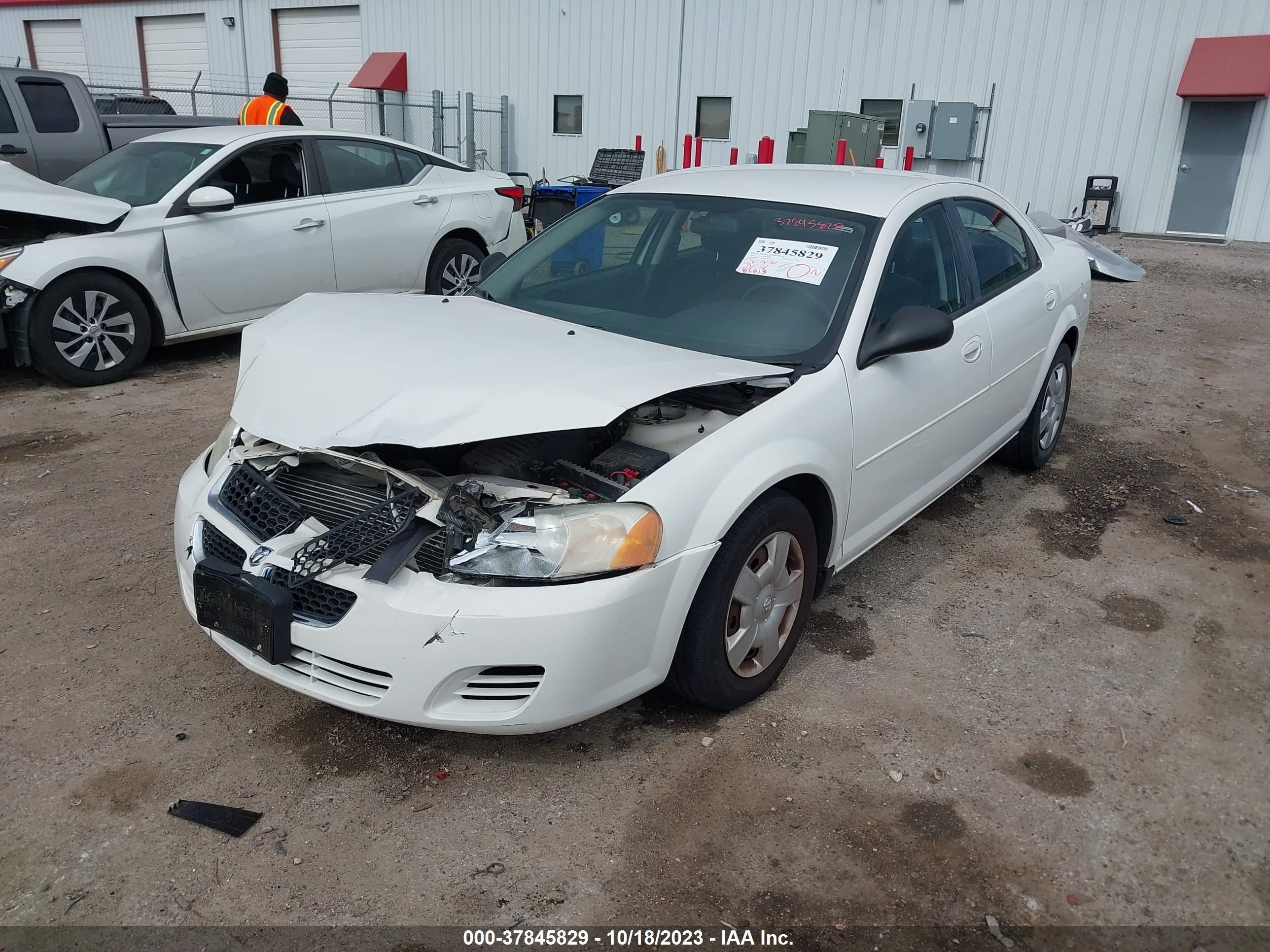 Photo 1 VIN: 1B3EL46X85N605839 - DODGE STRATUS 